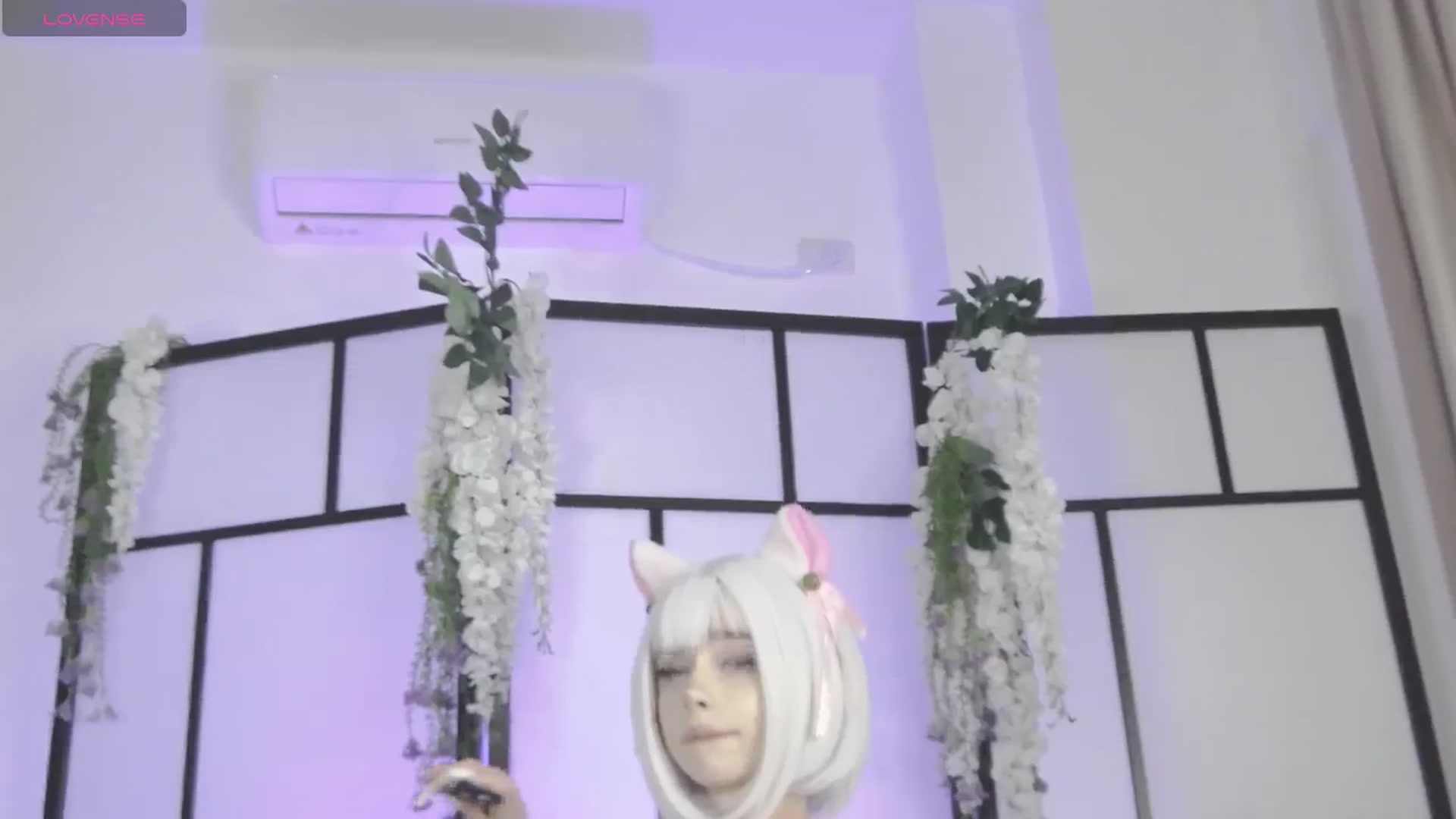Gallery image thumbnail from Xenomy's myfreecams stream on, 08/28/2025, 12:48 image 16 of 20