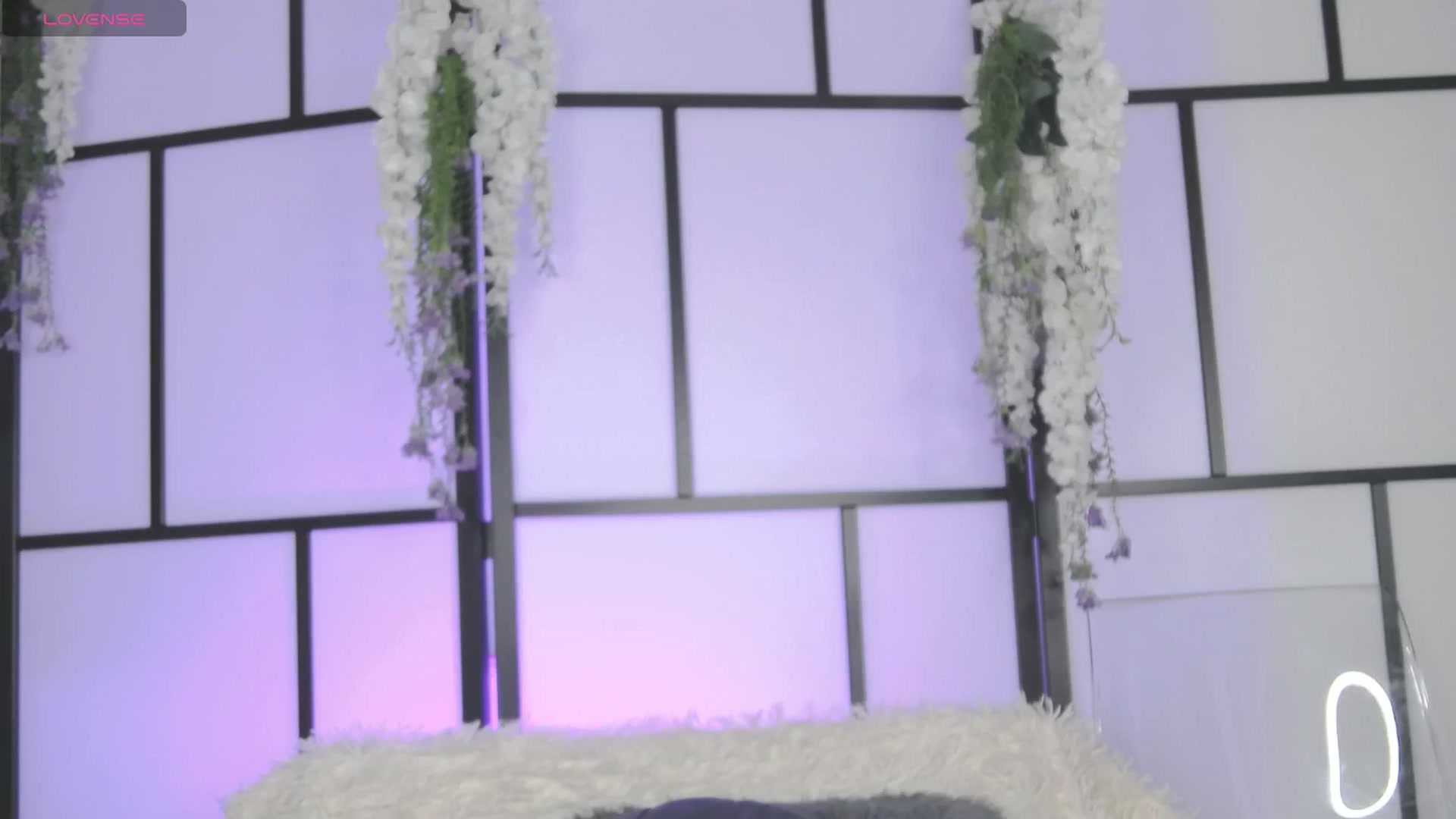 Gallery image thumbnail from Xenomy's myfreecams stream on, 09/25/2025, 14:21 image 9 of 20