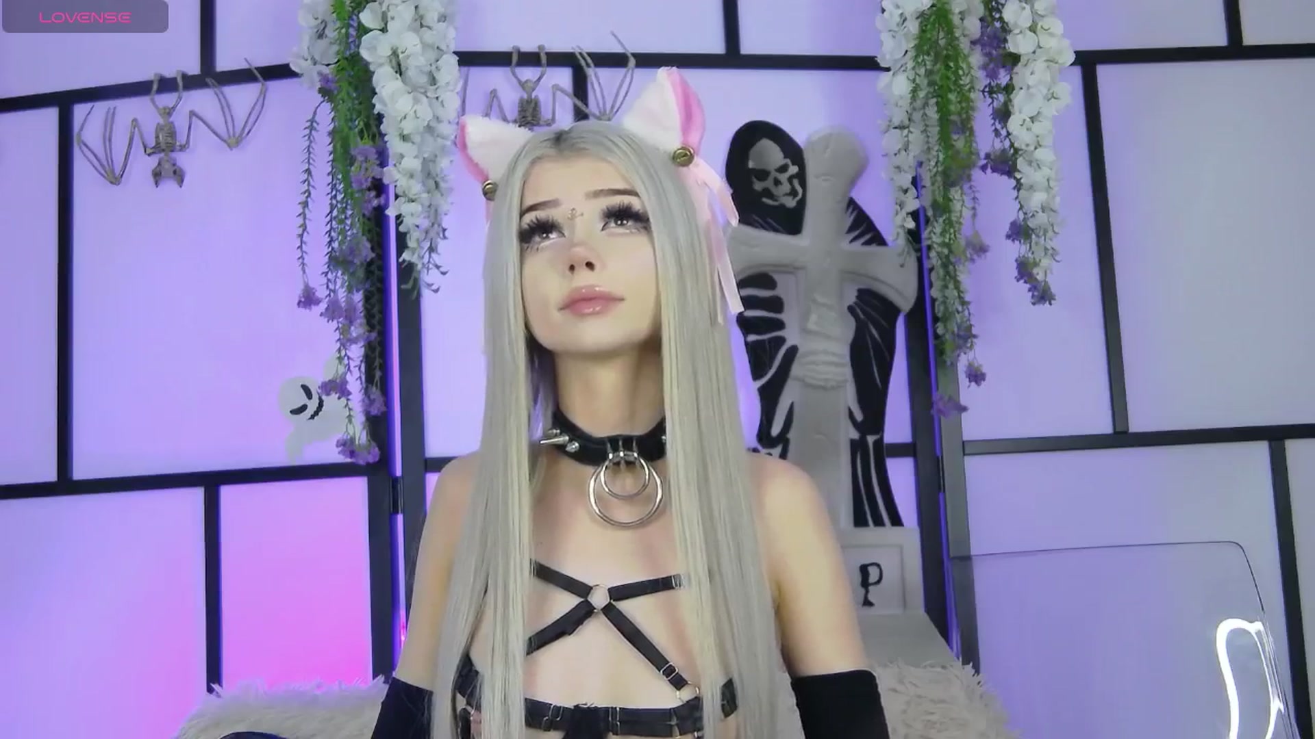 Gallery image thumbnail from Xenomy's myfreecams stream on, 10/29/2025, 08:42 image 6 of 20