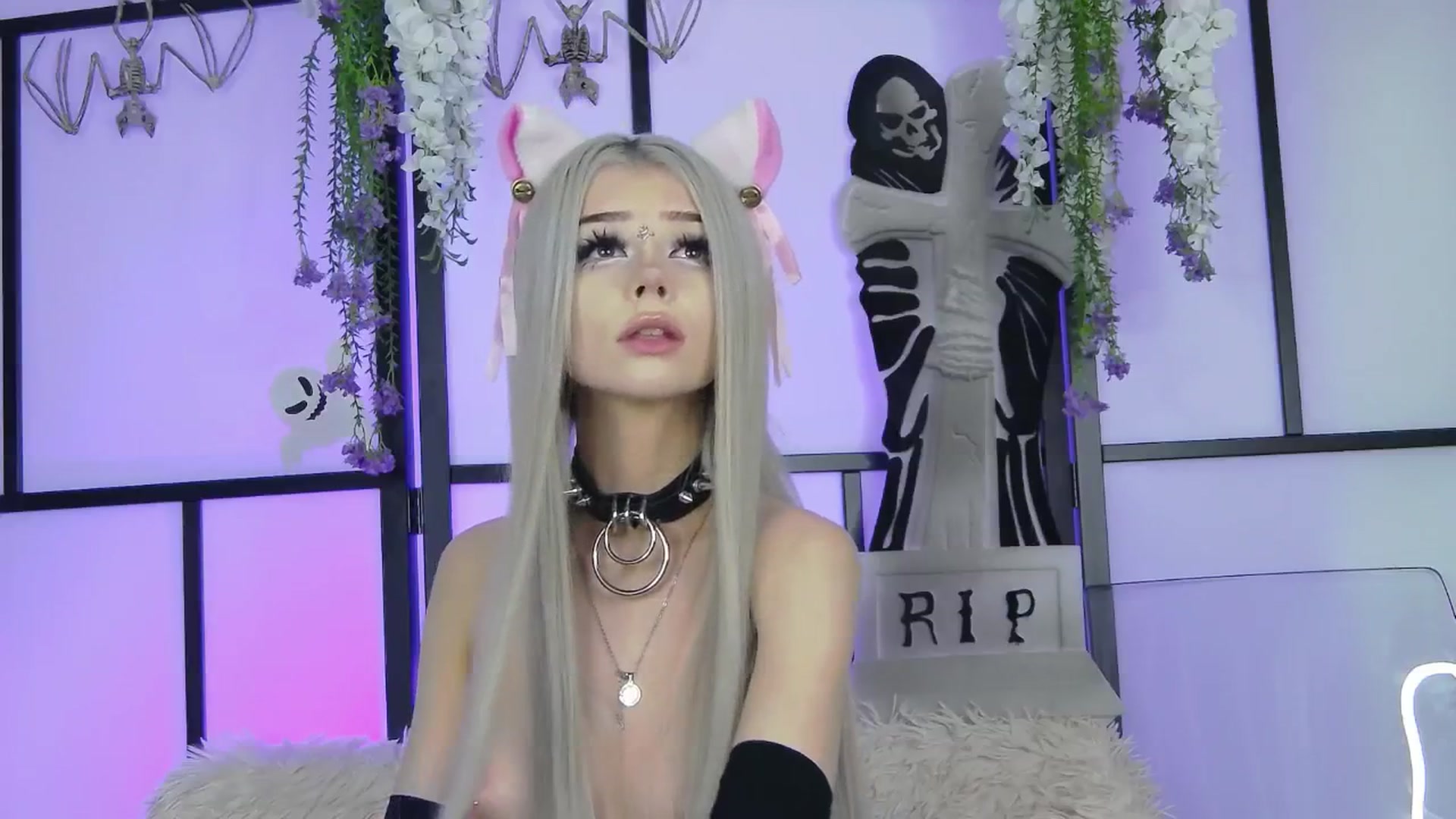 Gallery image thumbnail from Xenomy's myfreecams stream on, 10/29/2025, 15:10 image 7 of 20