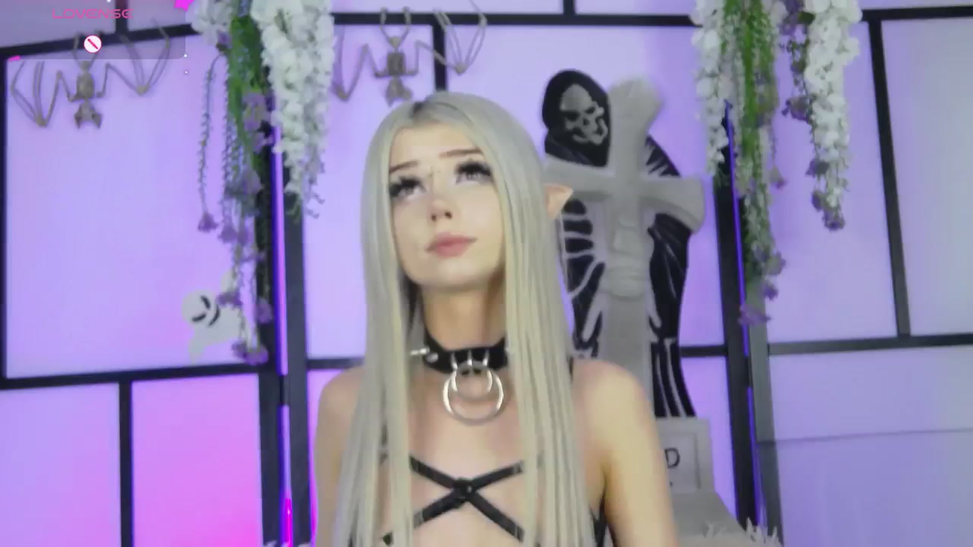 Gallery image thumbnail from Xenomy's myfreecams stream on, 10/30/2025, 14:37 image 13 of 20