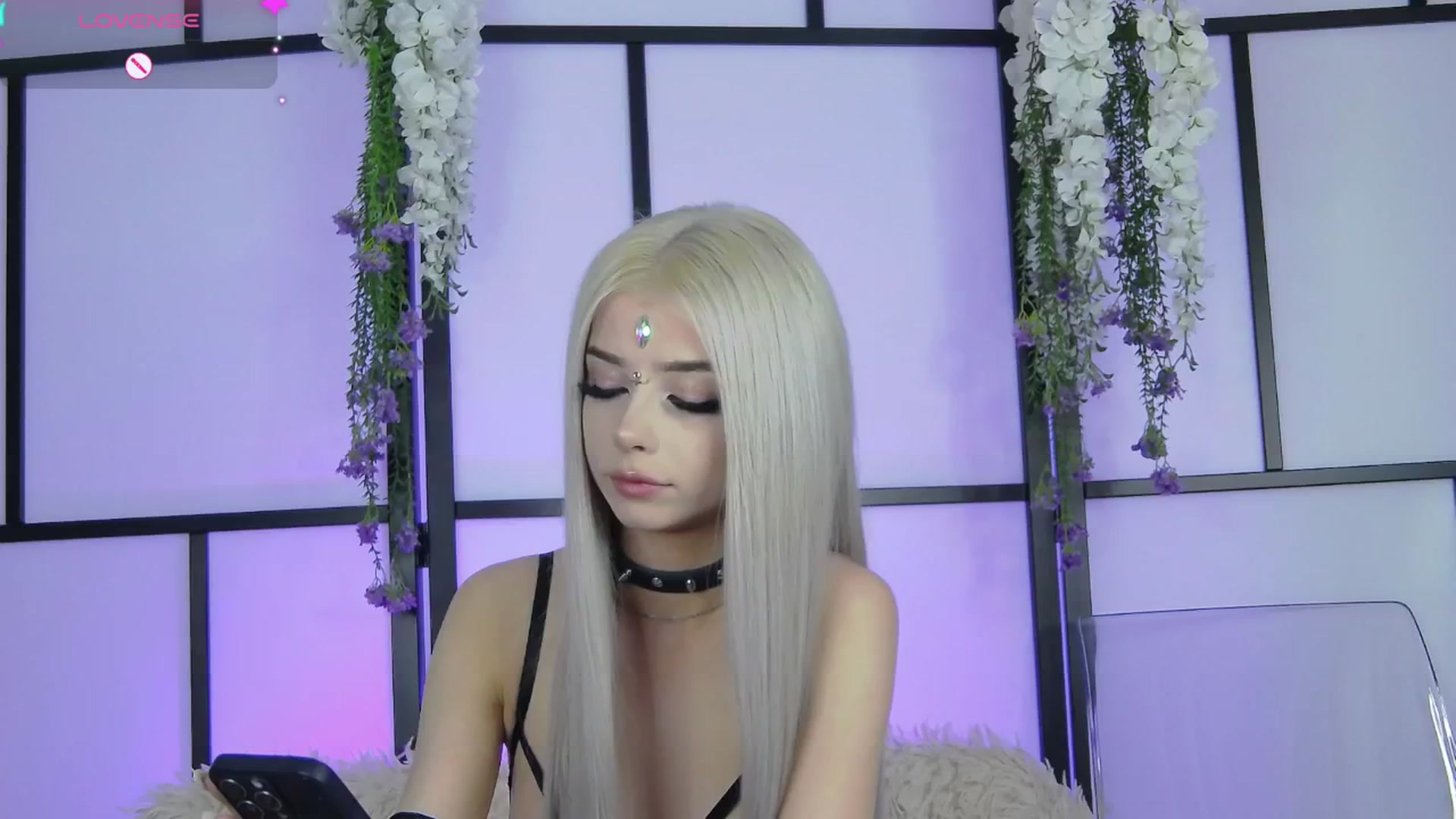 Gallery image thumbnail from Xenomy's myfreecams stream on, 02/10/2026, 10:40 image 3 of 20