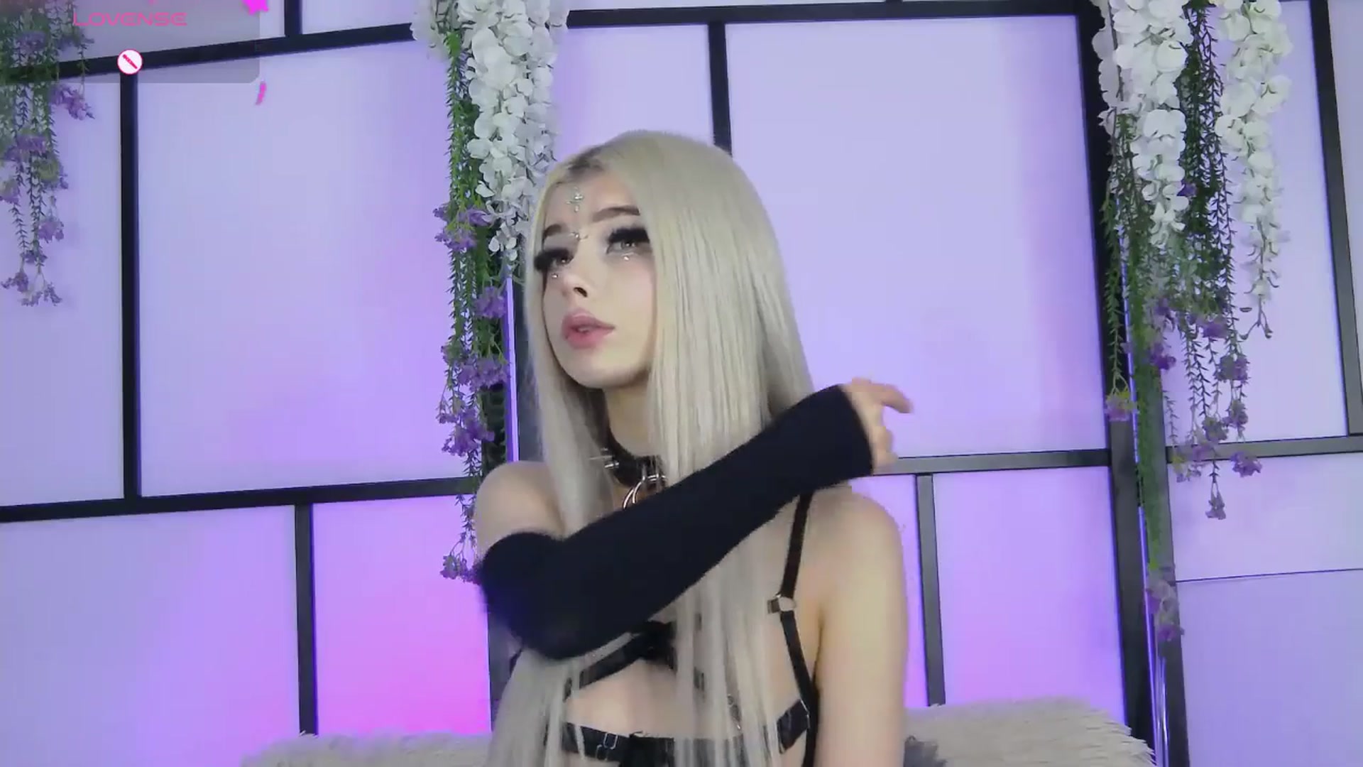 Gallery image thumbnail from Xenomy's myfreecams stream on, 03/10/2026, 13:56 image 5 of 20