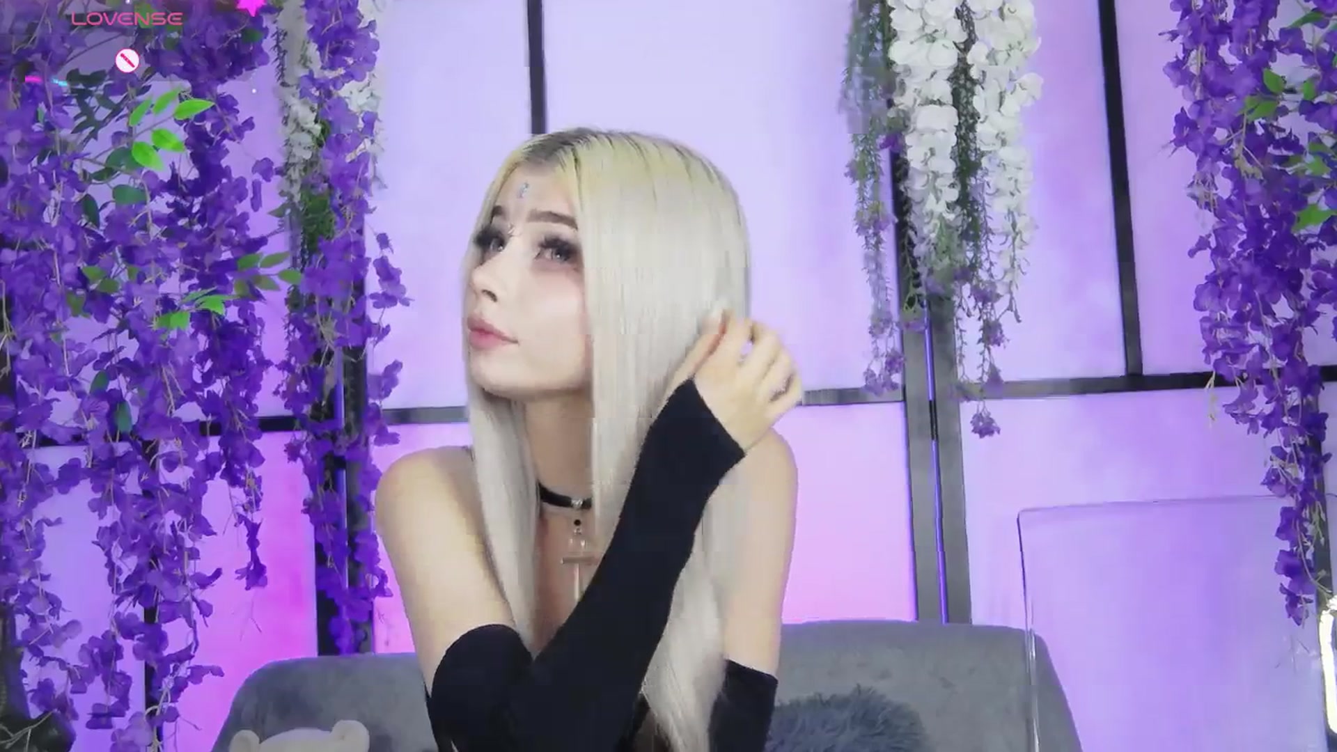 Gallery image thumbnail from Xenomy's myfreecams stream on, 03/25/2026, 13:28 image 10 of 20