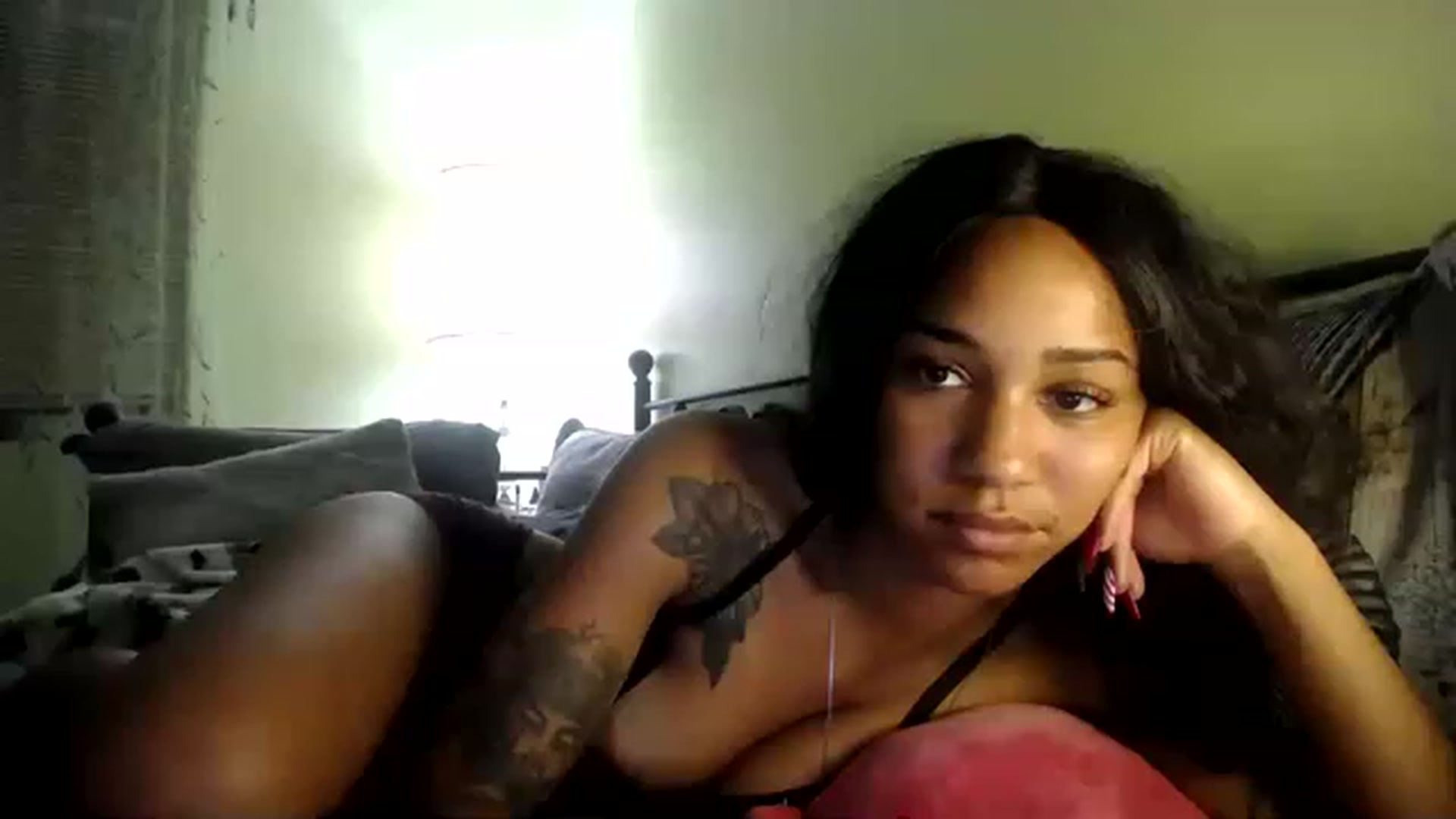 Gallery image thumbnail from XgothgurlX's myfreecams stream on, 12/07/2022, 03:06 image 18 of 20