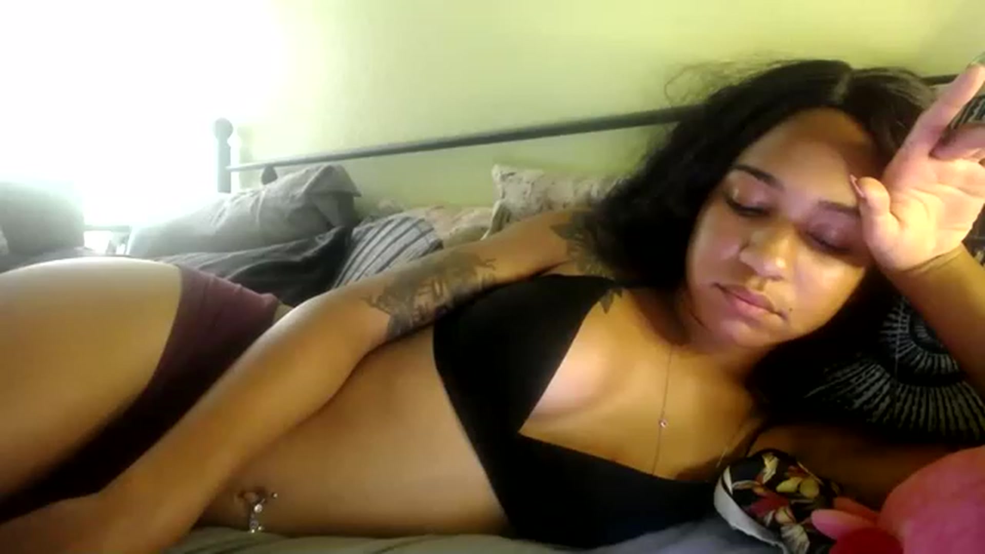 Gallery image thumbnail from XgothgurlX's myfreecams stream on, 12/07/2022, 07:04 image 11 of 20