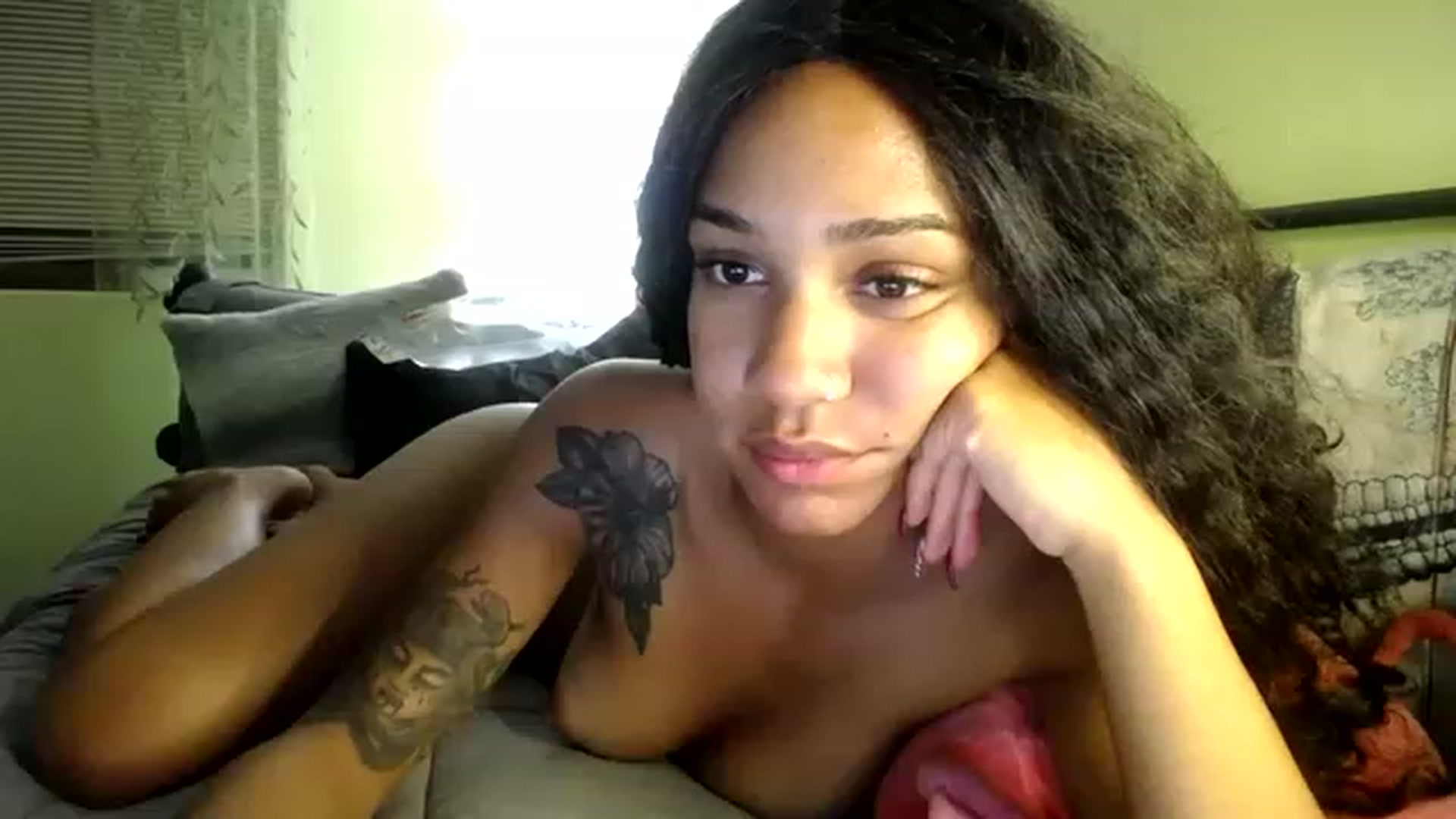 Gallery image thumbnail from XgothgurlX's myfreecams stream on, 12/11/2022, 07:20 image 16 of 20