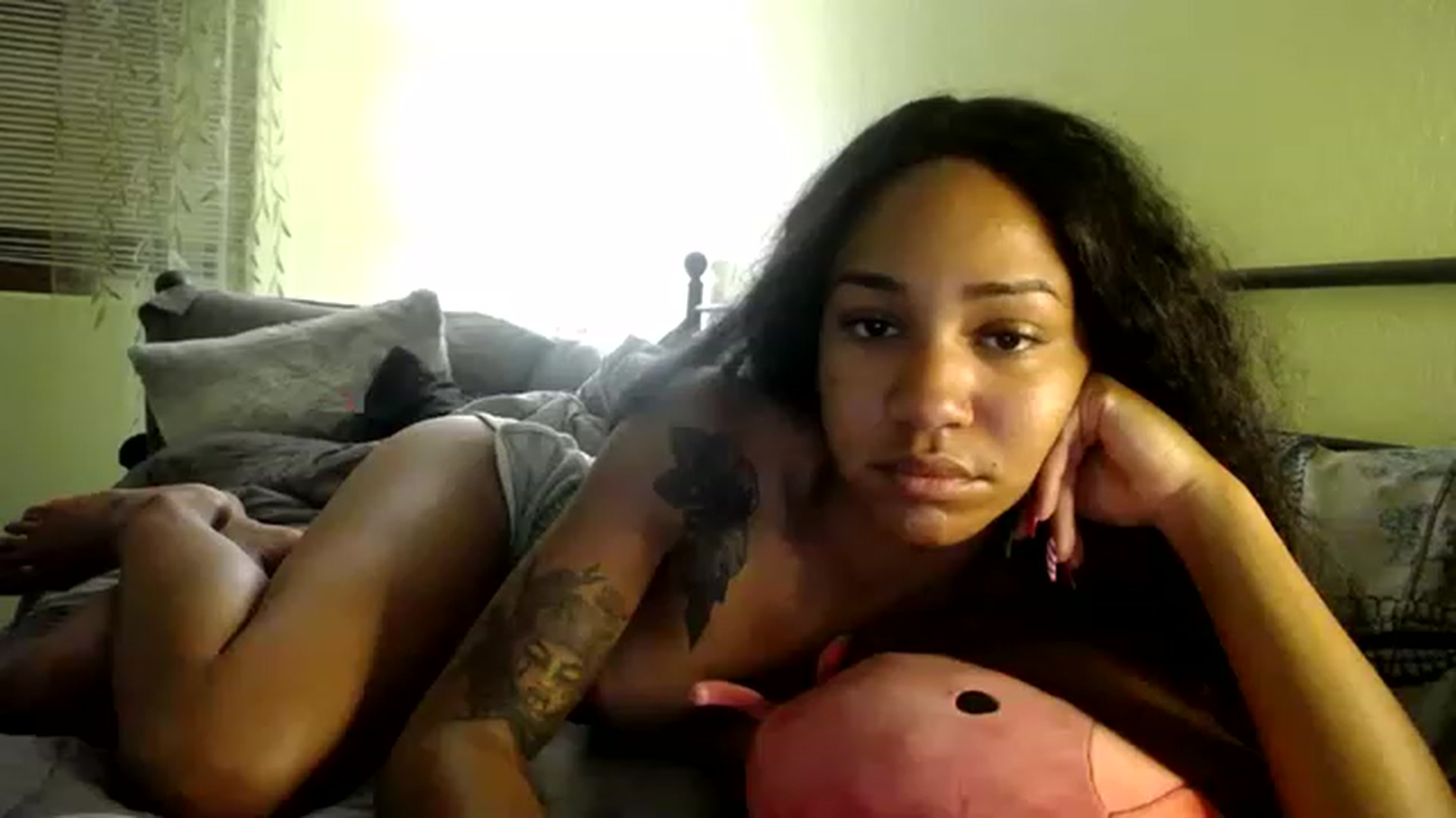 Gallery image thumbnail from XgothgurlX's myfreecams stream on, 12/12/2022, 04:38 image 8 of 20