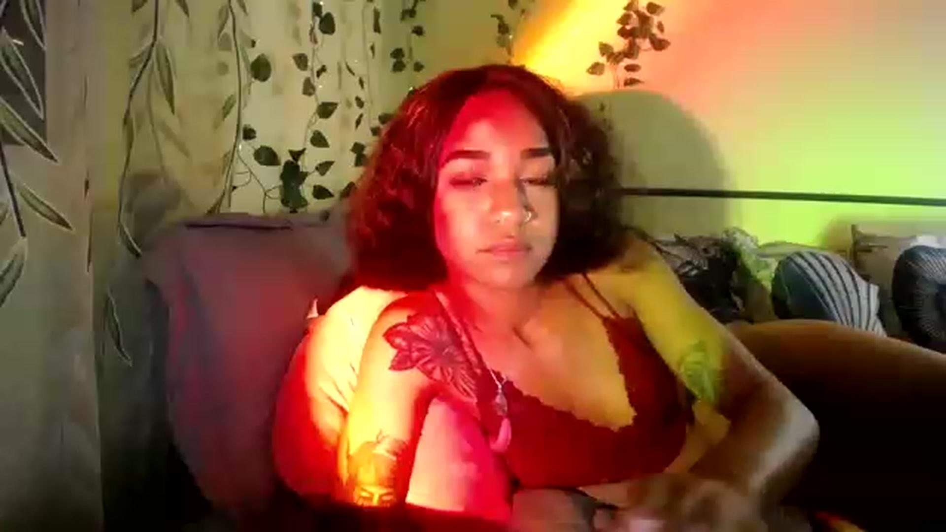 Gallery image thumbnail from XgothgurlX's myfreecams stream on, 03/05/2023, 08:36 image 3 of 20