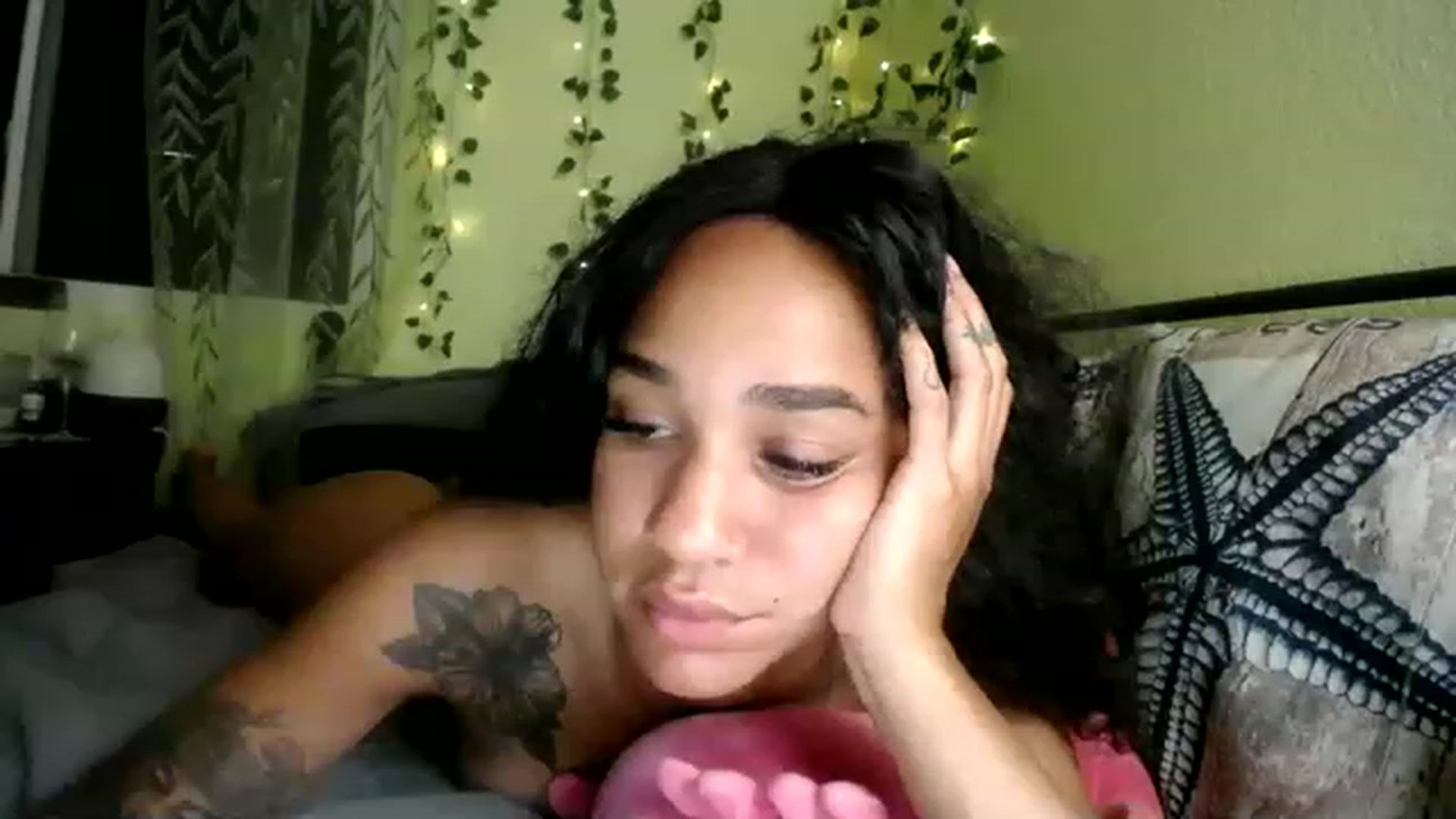 Gallery image thumbnail from XgothgurlX's myfreecams stream on, 04/17/2023, 03:58 image 11 of 20