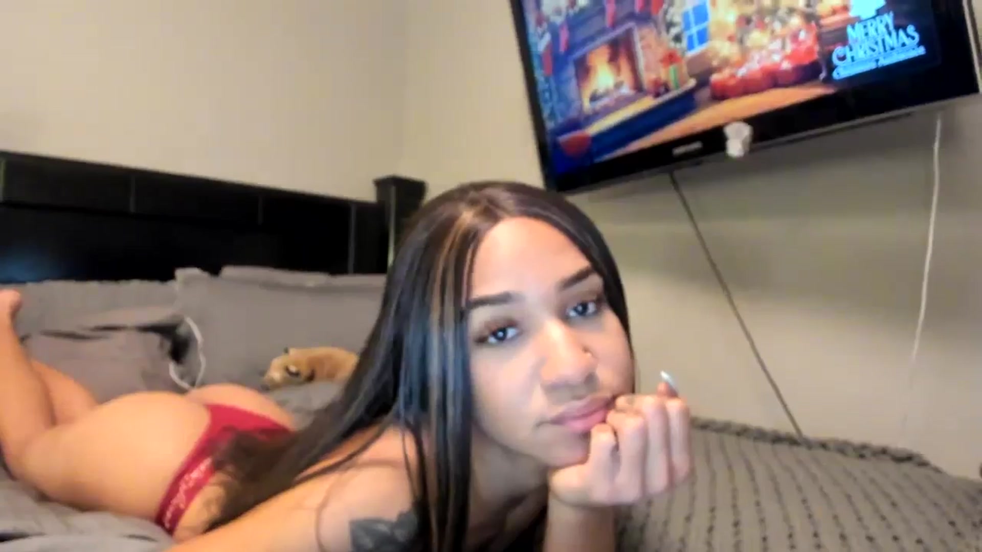 Gallery image thumbnail from XgothgurlX's myfreecams stream on, 12/25/2023, 03:06 image 16 of 20