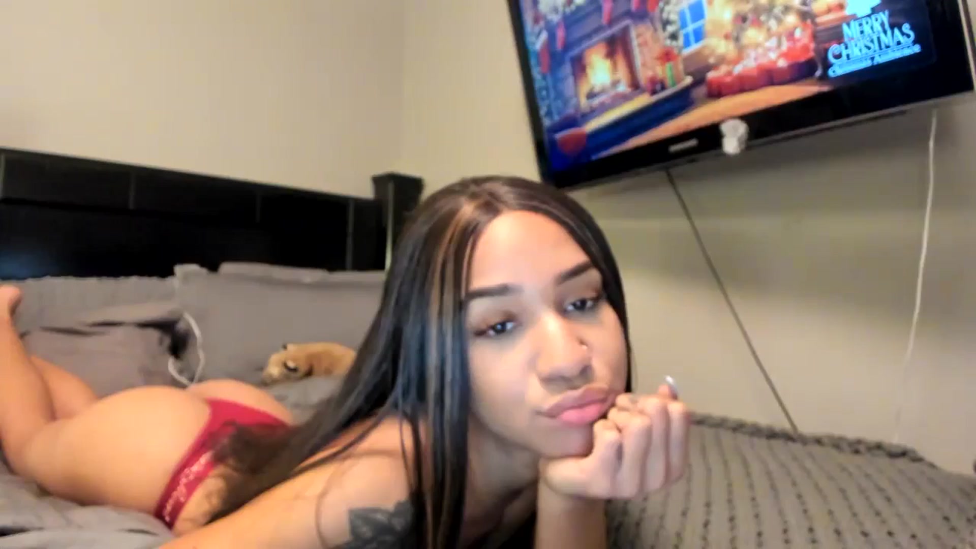 Gallery image thumbnail from XgothgurlX's myfreecams stream on, 12/25/2023, 03:06 image 15 of 20