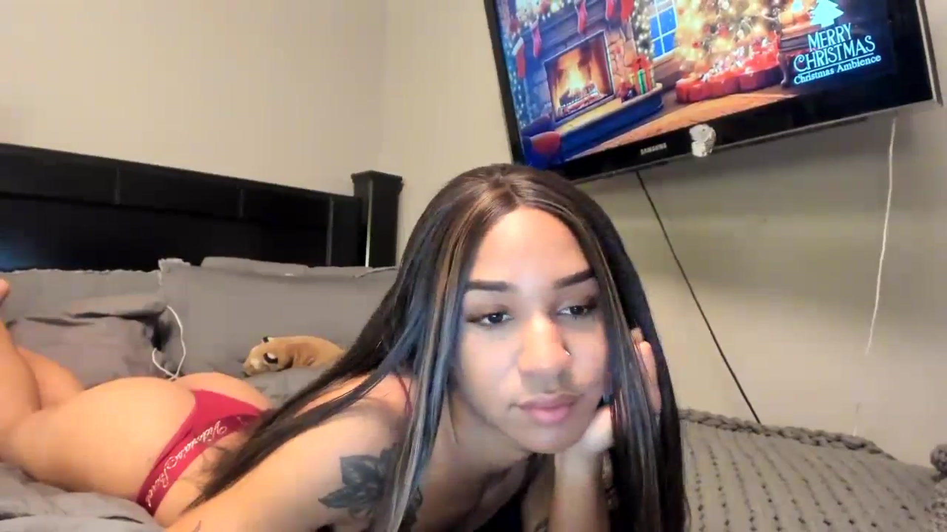 Gallery image thumbnail from XgothgurlX's myfreecams stream on, 12/25/2023, 03:06 image 20 of 20