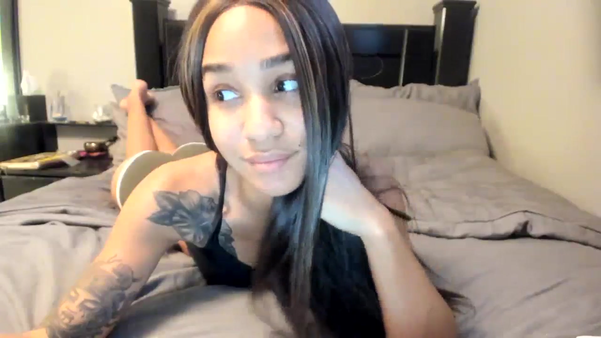 Gallery image thumbnail from XgothgurlX's myfreecams stream on, 01/10/2024, 02:36 image 3 of 20