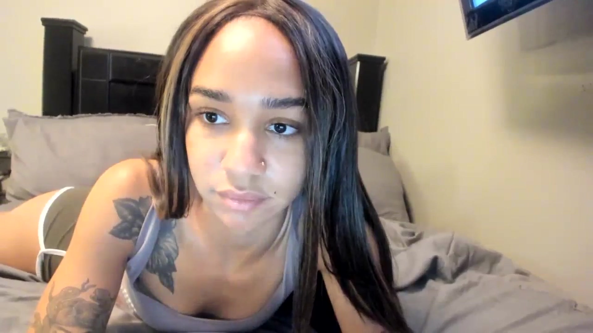 Gallery image thumbnail from XgothgurlX's myfreecams stream on, 01/13/2024, 24:15 image 7 of 20