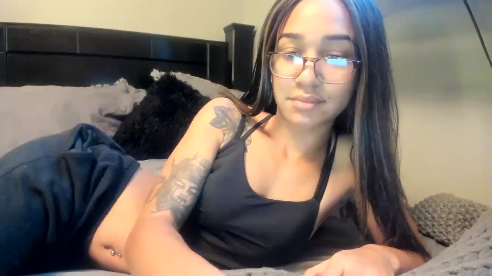 Gallery image thumbnail from XgothgurlX's myfreecams stream on, 01/22/2024, 01:55 image 1 of 20
