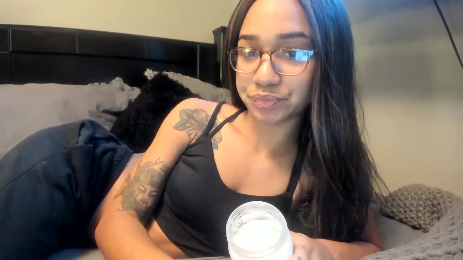 Gallery image thumbnail from XgothgurlX's myfreecams stream on, 01/22/2024, 01:55 image 9 of 20