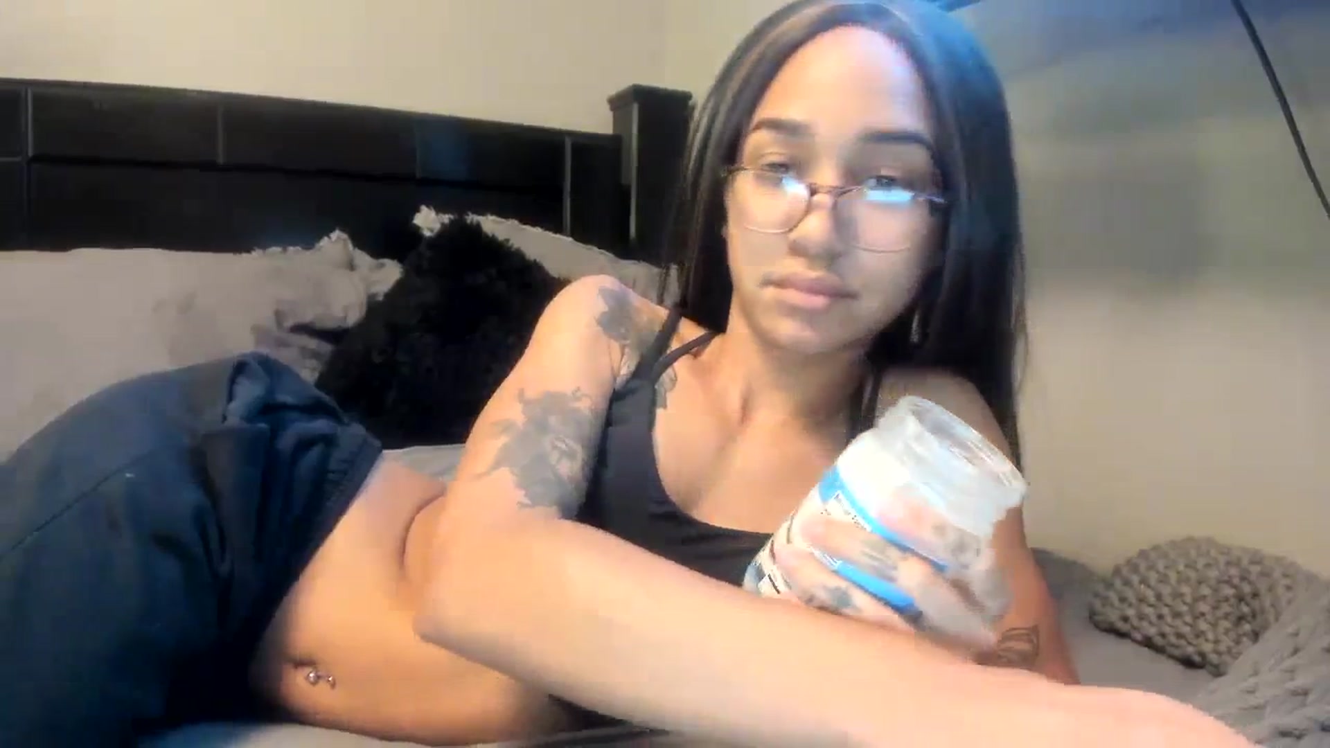 Gallery image thumbnail from XgothgurlX's myfreecams stream on, 01/22/2024, 01:55 image 8 of 20