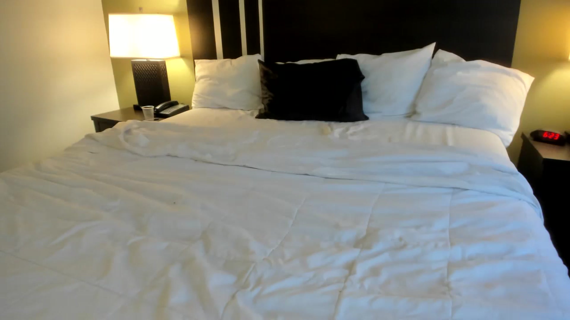 Gallery image thumbnail from XgothgurlX's myfreecams stream on, 04/15/2024, 14:03 image 3 of 20