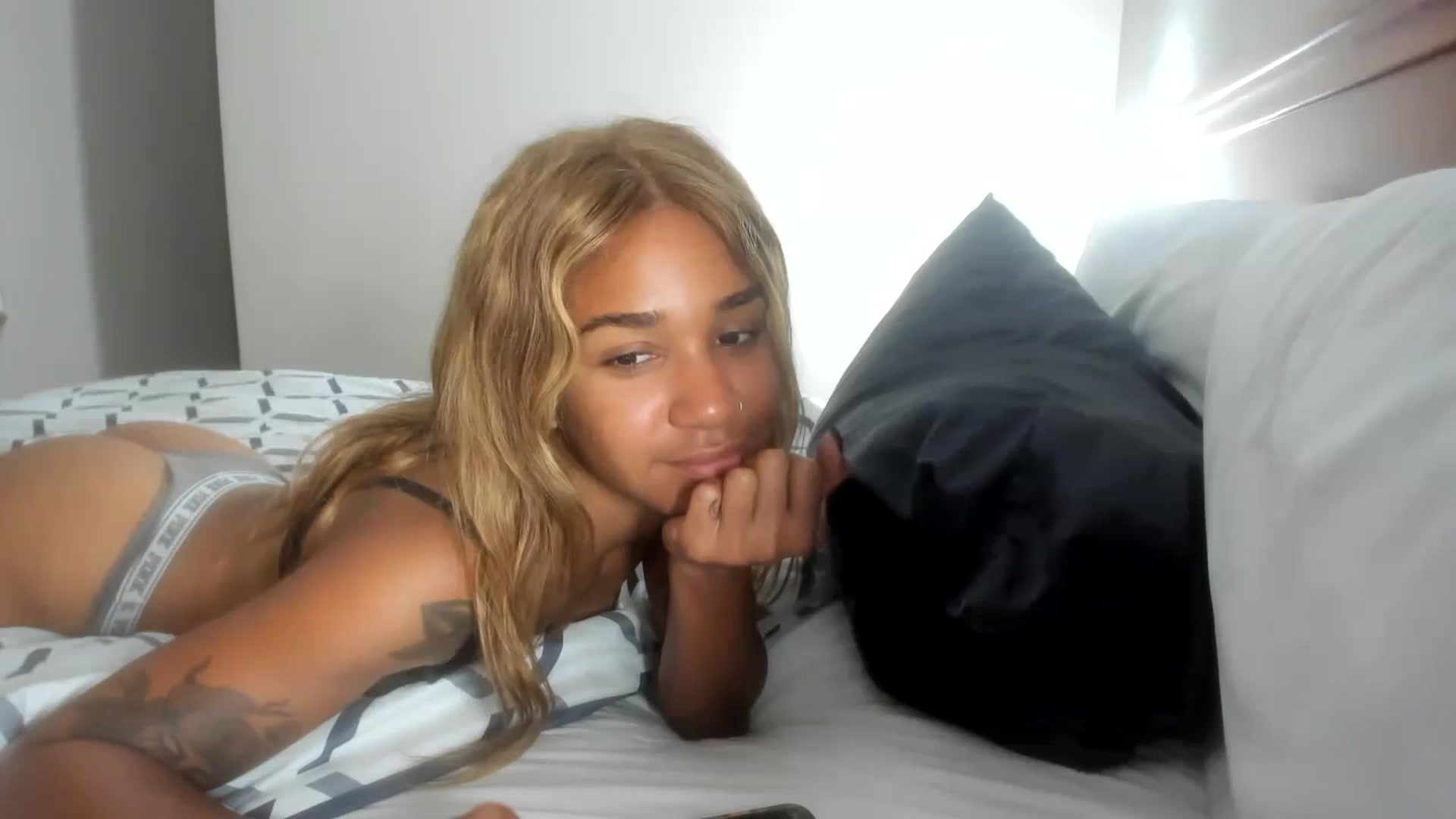 Gallery image thumbnail from XgothgurlX's myfreecams stream on, 08/05/2024, 01:19 image 4 of 20