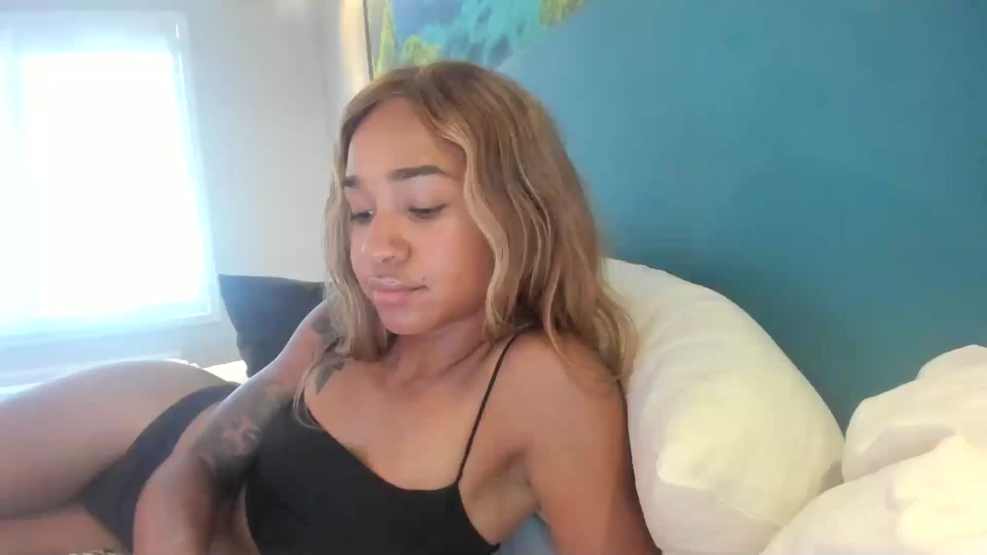 Gallery image thumbnail from XgothgurlX's myfreecams stream on, 08/11/2024, 18:53 image 19 of 20