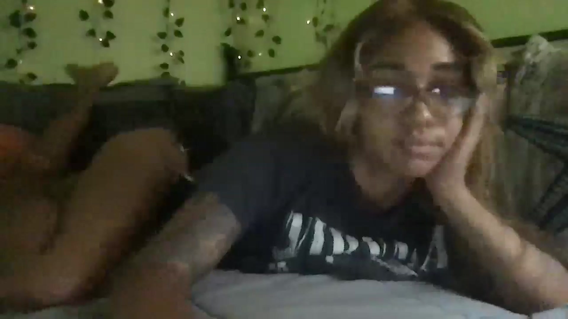 Gallery image thumbnail from XgothgurlX's myfreecams stream on, 08/13/2024, 06:47 image 17 of 20