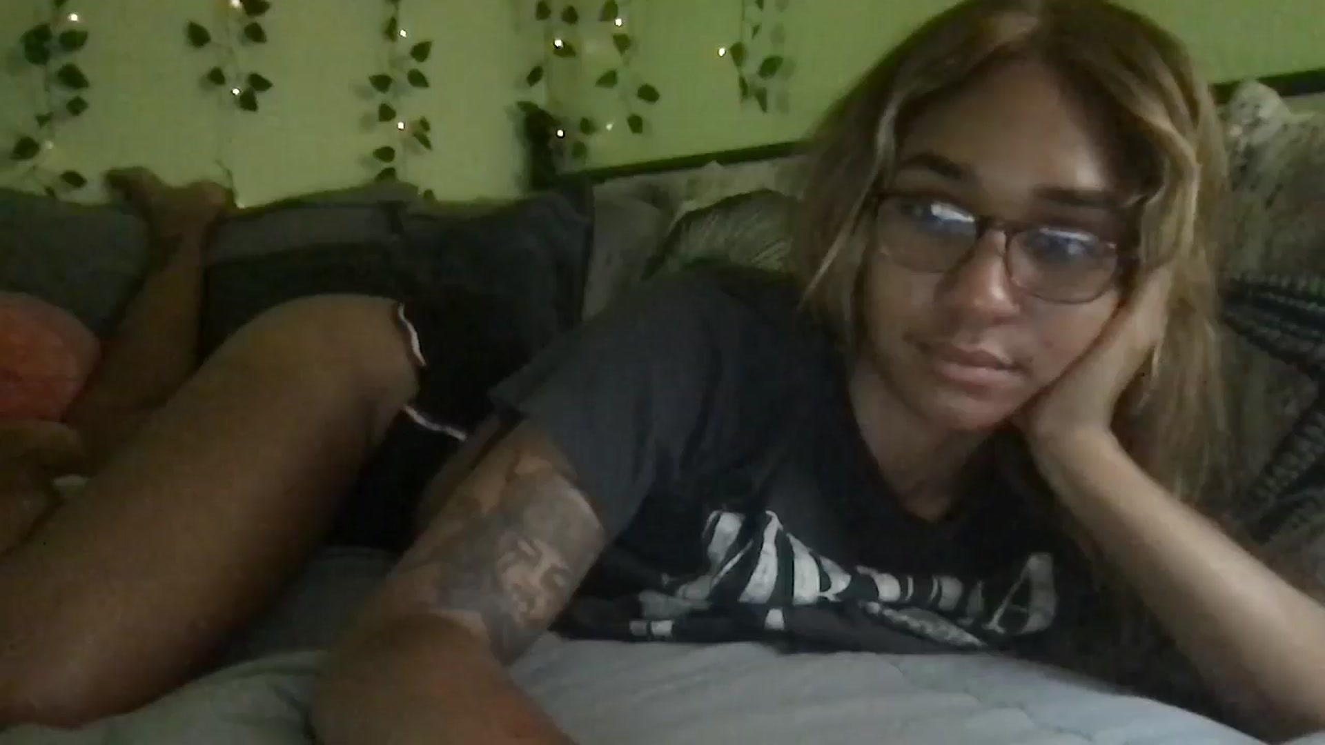 Gallery image thumbnail from XgothgurlX's myfreecams stream on, 08/13/2024, 06:47 image 18 of 20