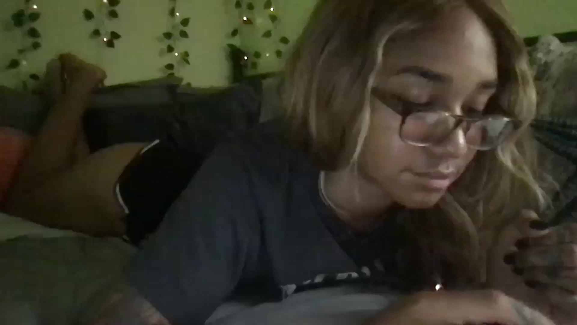 Gallery image thumbnail from XgothgurlX's myfreecams stream on, 08/13/2024, 06:47 image 12 of 20