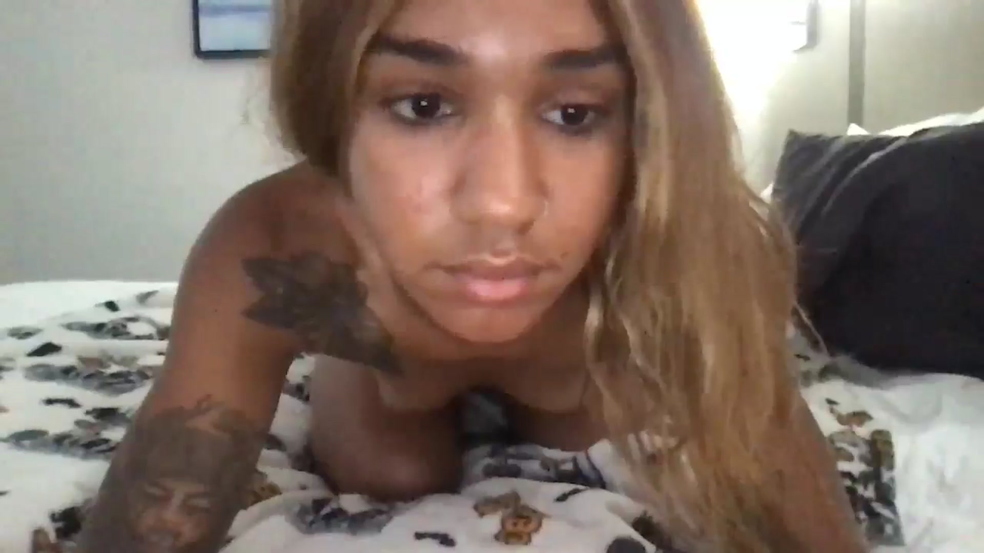 Gallery image thumbnail from XgothgurlX's myfreecams stream on, 09/08/2024, 22:50 image 20 of 20