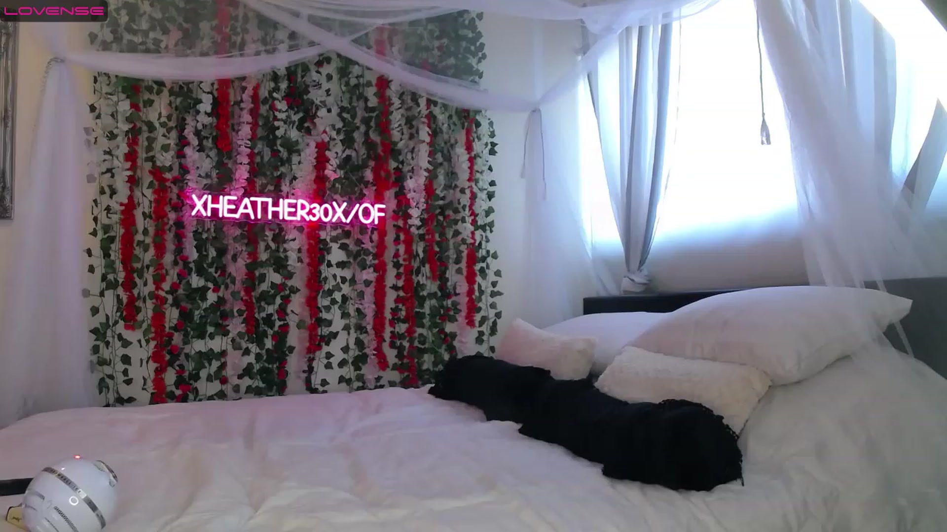 Gallery image thumbnail from Xheather30x's myfreecams stream on, 02/06/2023, 11:24 image 10 of 20