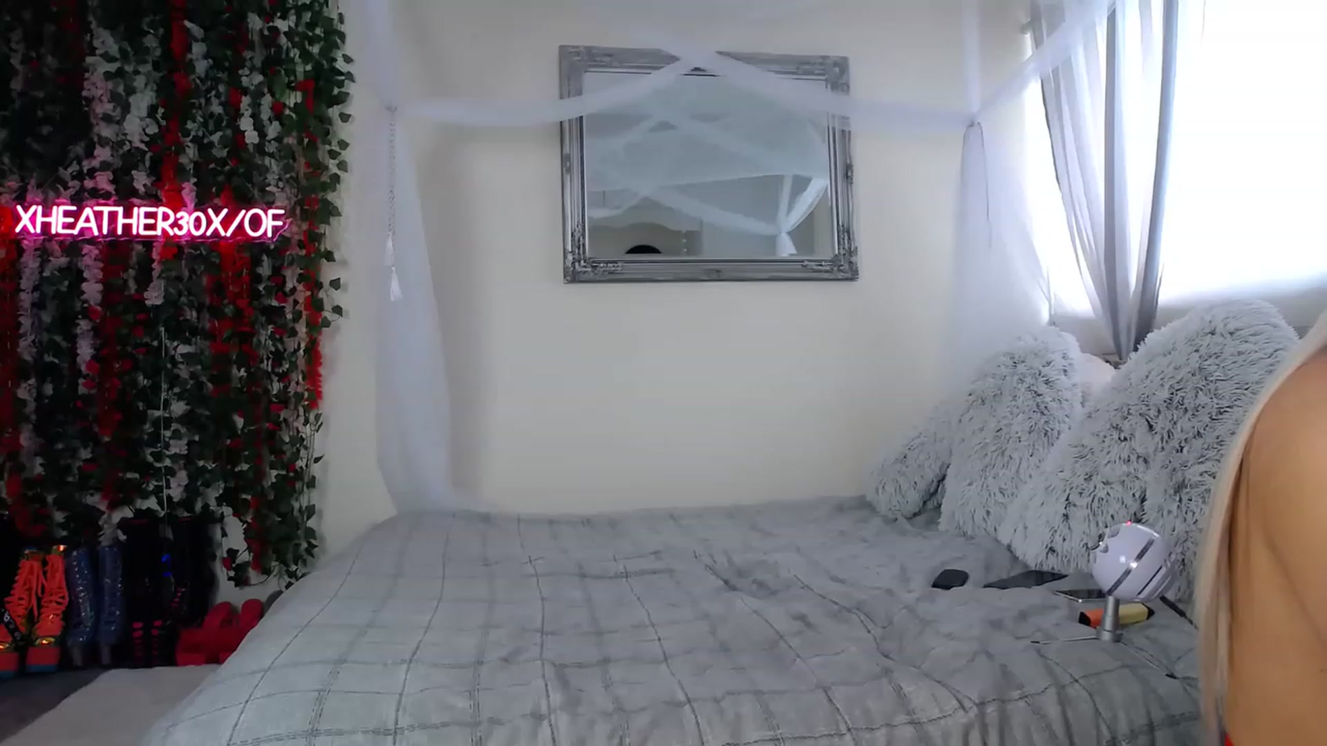 Gallery image thumbnail from Xheather30x's myfreecams stream on, 04/26/2023, 12:04 image 9 of 20