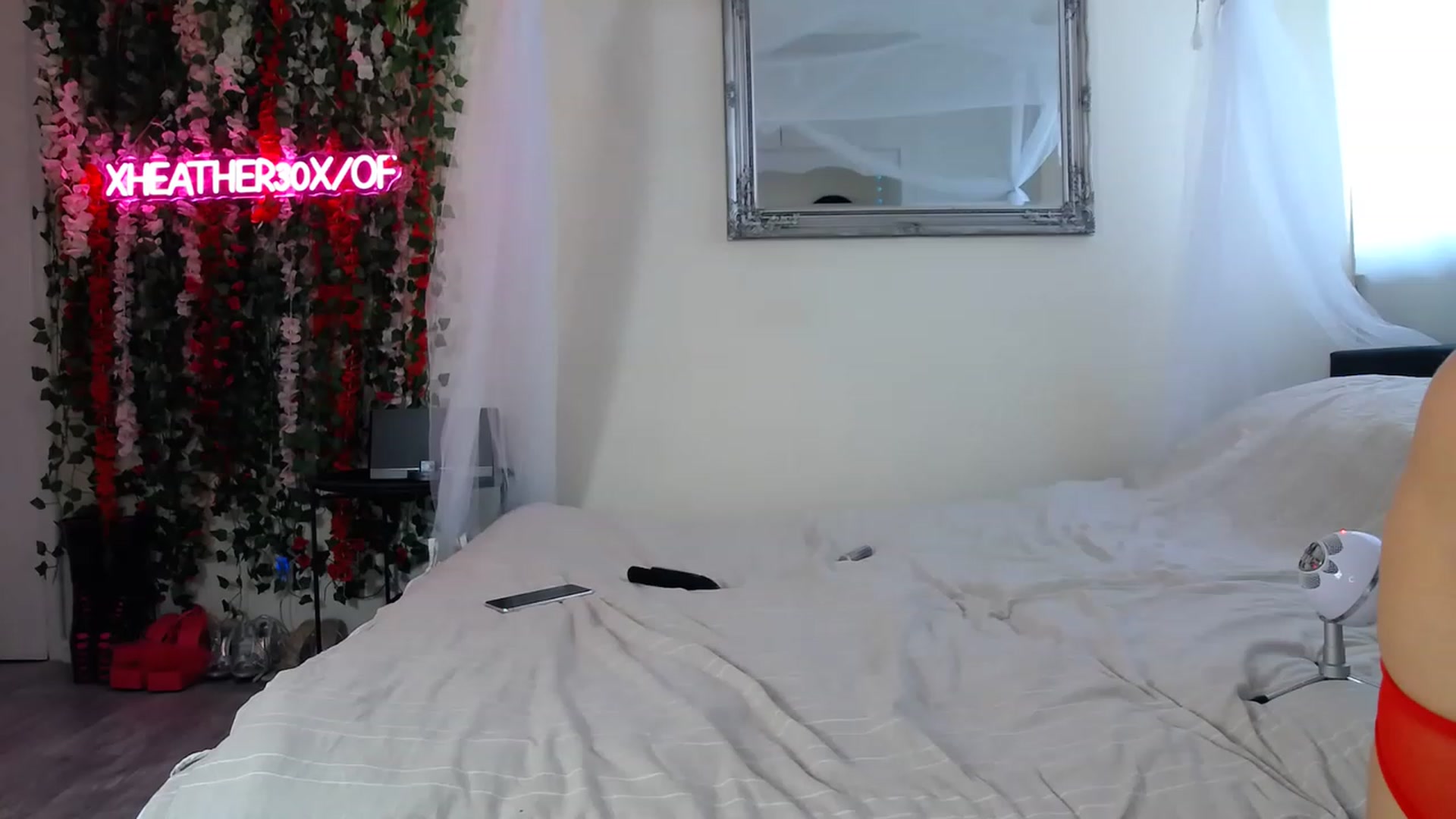 Gallery image thumbnail from Xheather30x's myfreecams stream on, 06/13/2023, 09:08 image 15 of 20