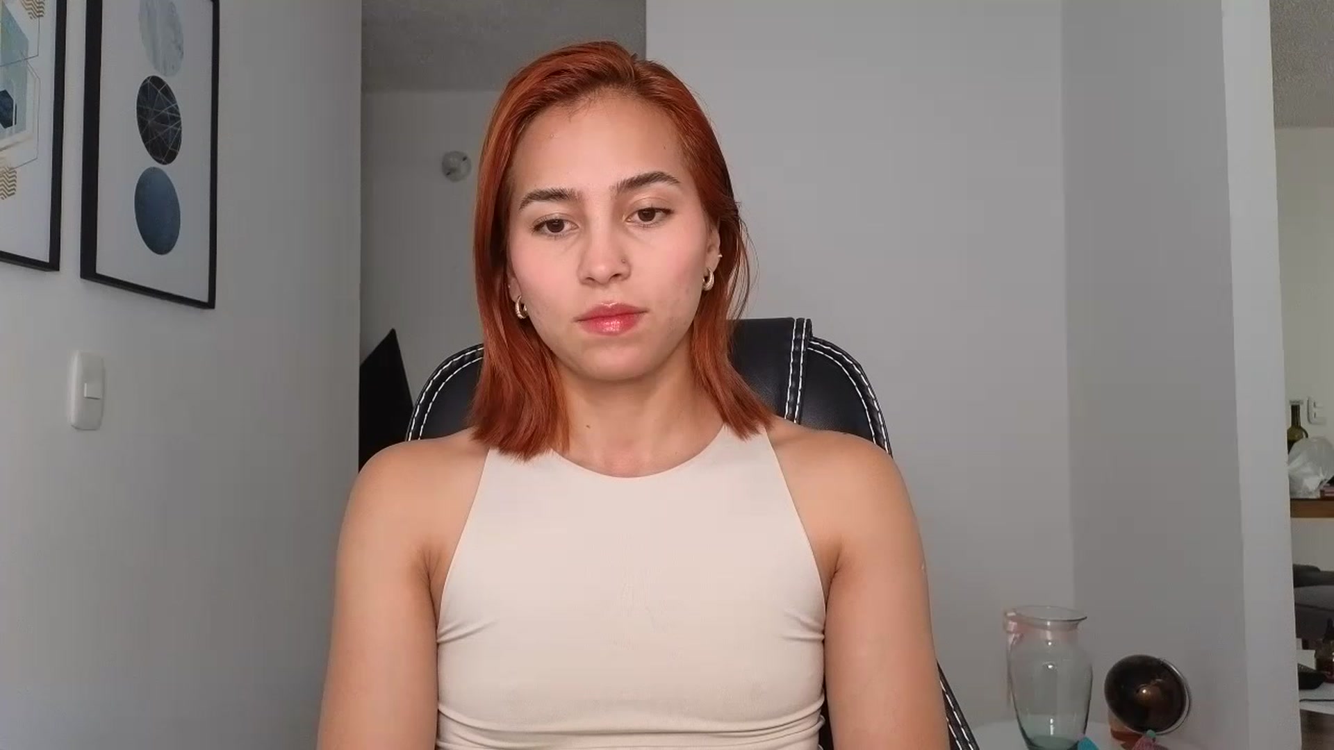 Gallery image thumbnail from Xialing's myfreecams stream on, 08/17/2023, 20:56 image 4 of 20