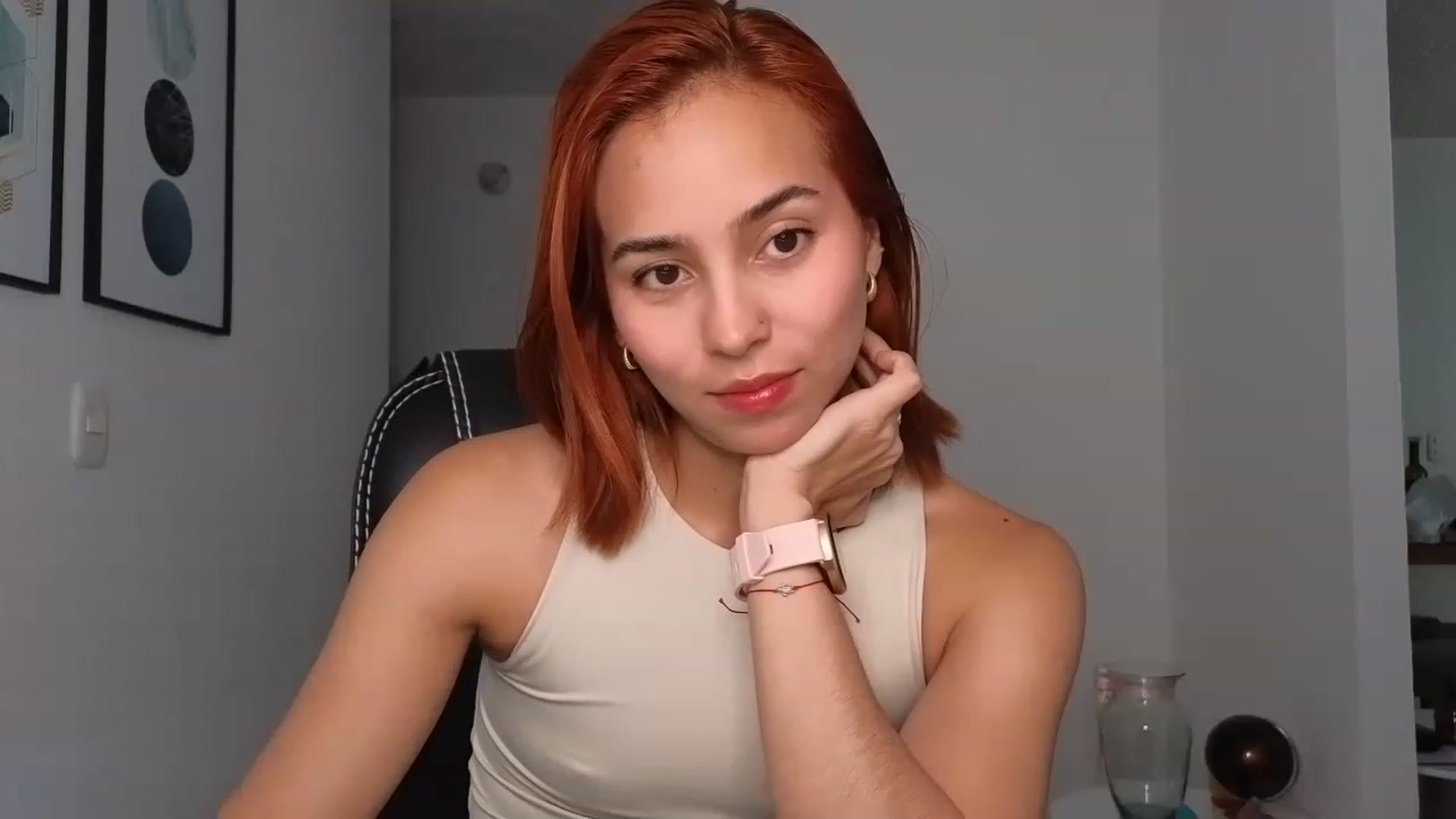 Gallery image thumbnail from Xialing's myfreecams stream on, 08/17/2023, 20:56 image 13 of 20