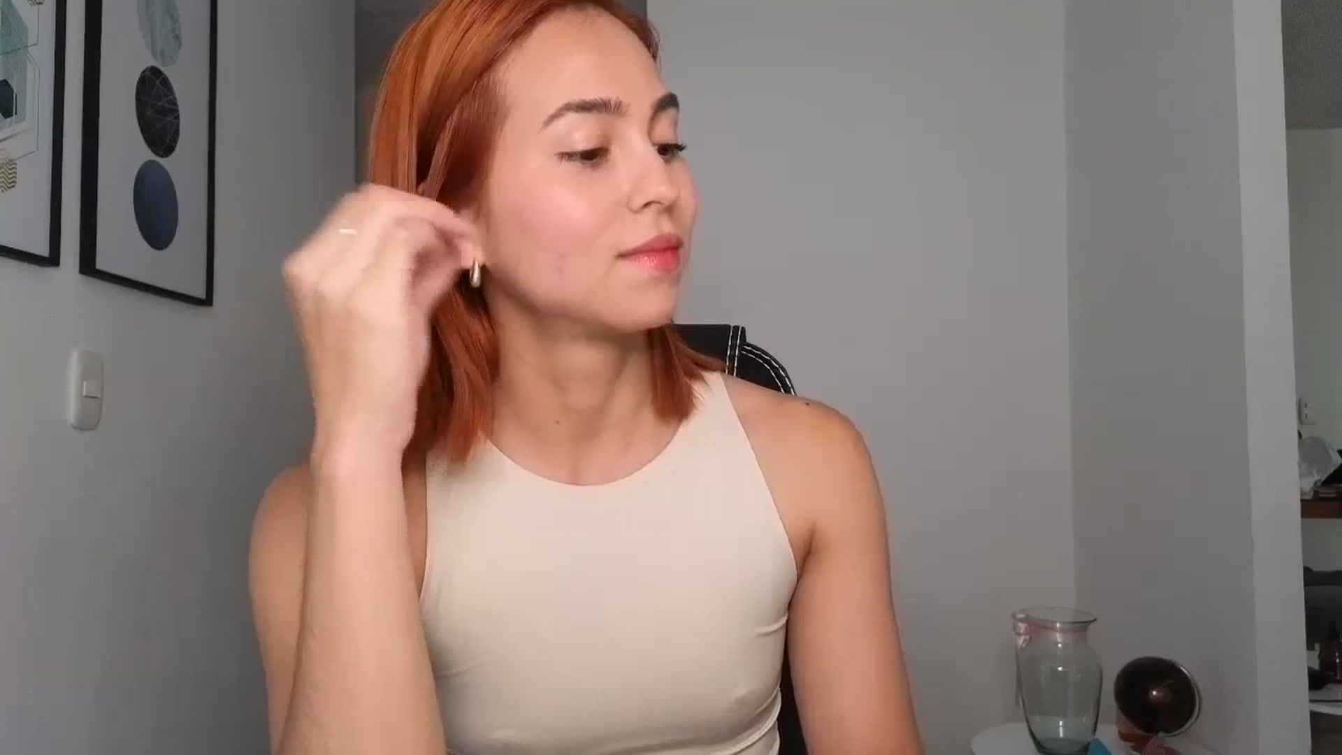 Gallery image thumbnail from Xialing's myfreecams stream on, 08/17/2023, 23:29 image 6 of 20