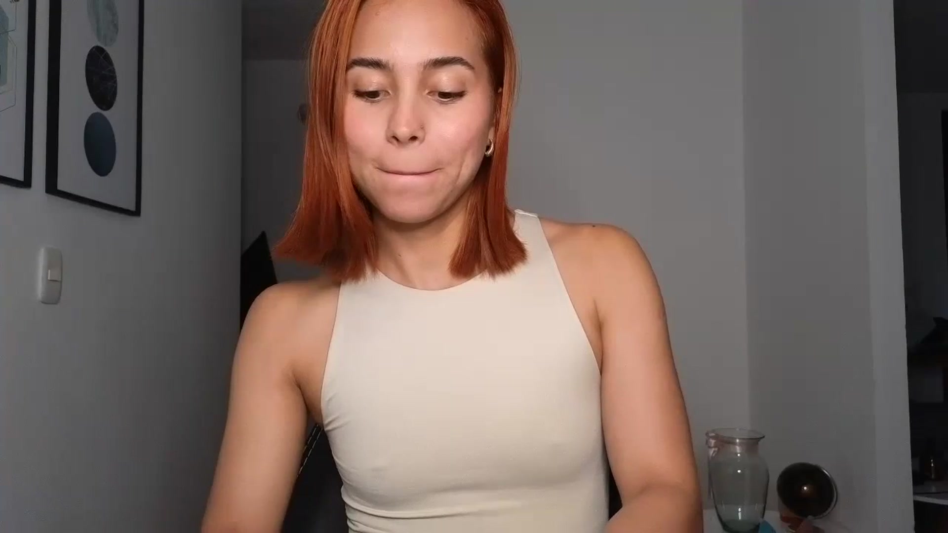Gallery image thumbnail from Xialing's myfreecams stream on, 08/17/2023, 23:29 image 16 of 20