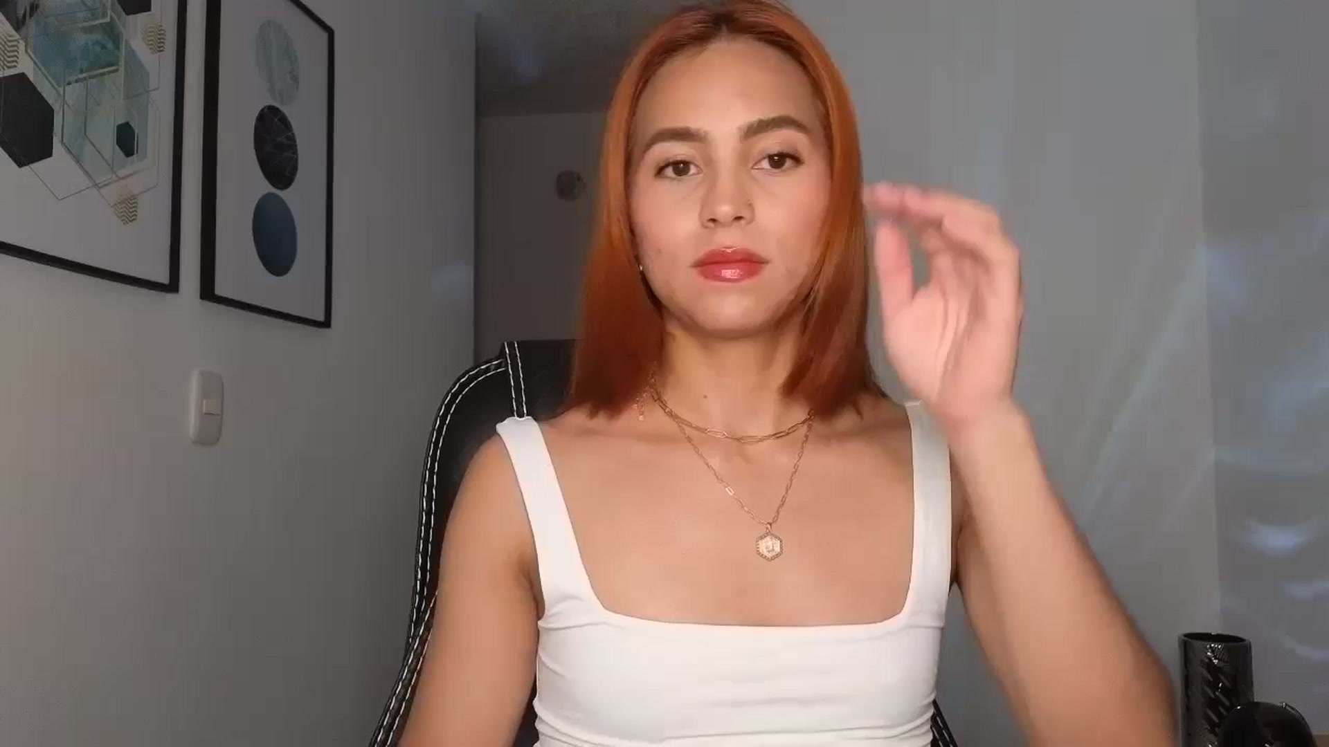 Gallery image thumbnail from Xialing's myfreecams stream on, 08/24/2023, 01:02 image 1 of 20