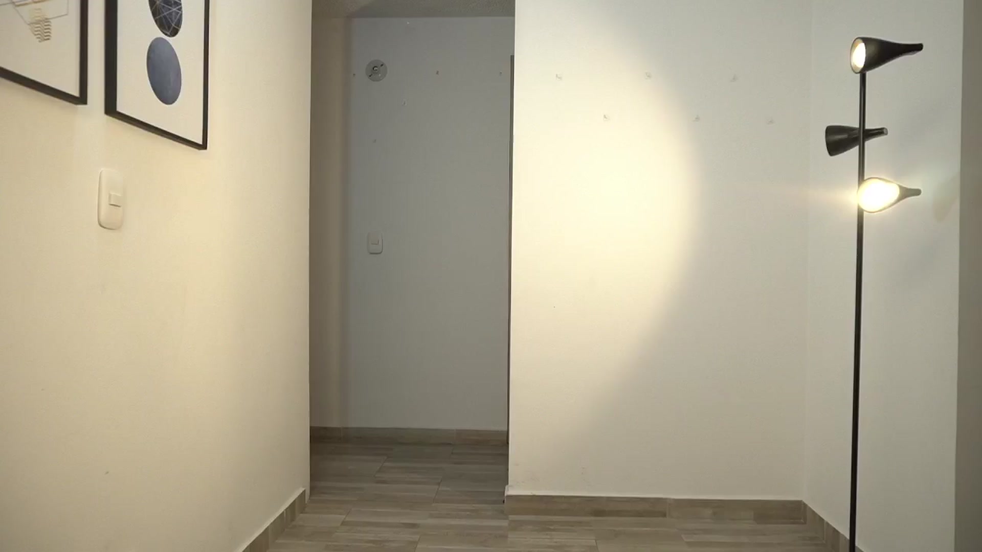 Gallery image thumbnail from Xialing's myfreecams stream on, 06/26/2024, 01:00 image 19 of 20