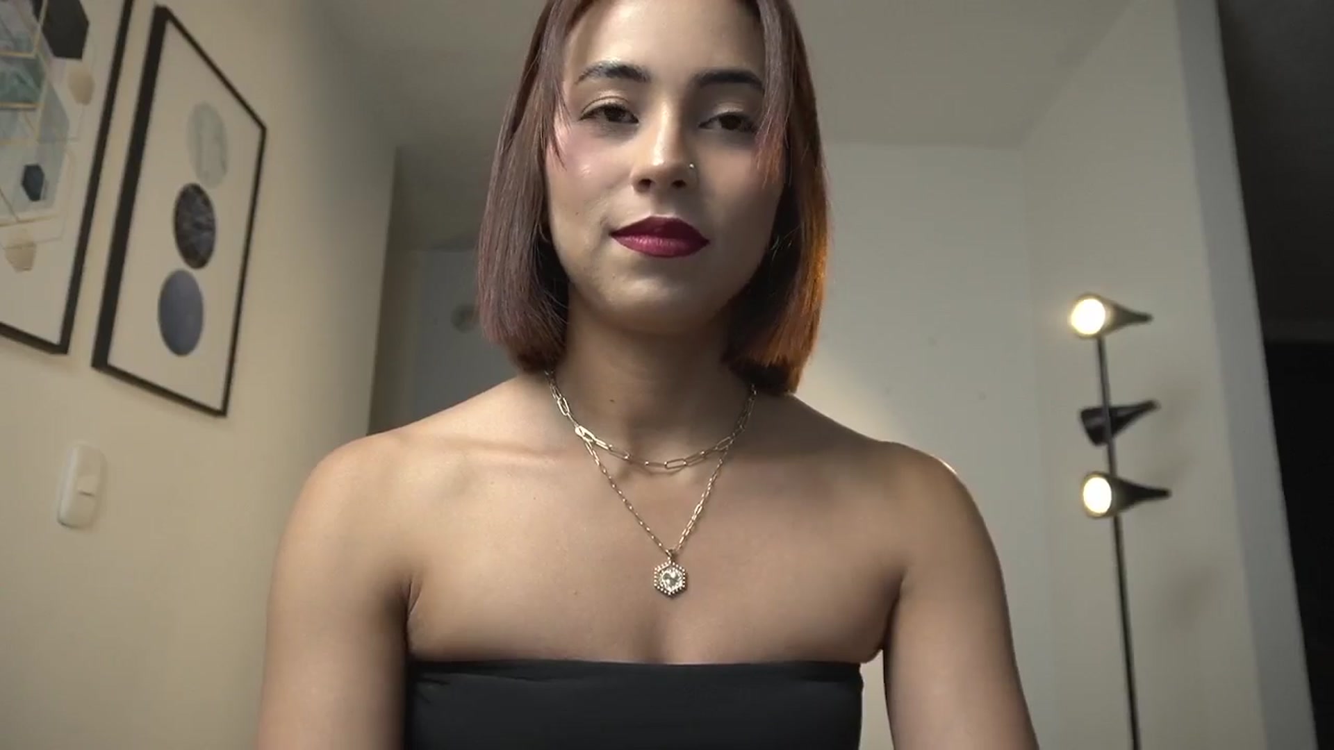 Gallery image thumbnail from Xialing's myfreecams stream on, 07/04/2024, 23:11 image 19 of 20