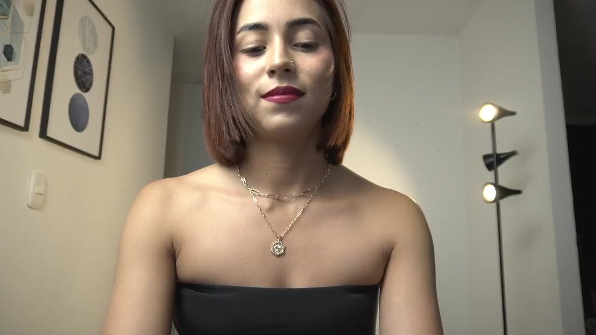 Gallery image thumbnail from Xialing's myfreecams stream on, 07/05/2024, 24:45 image 7 of 20