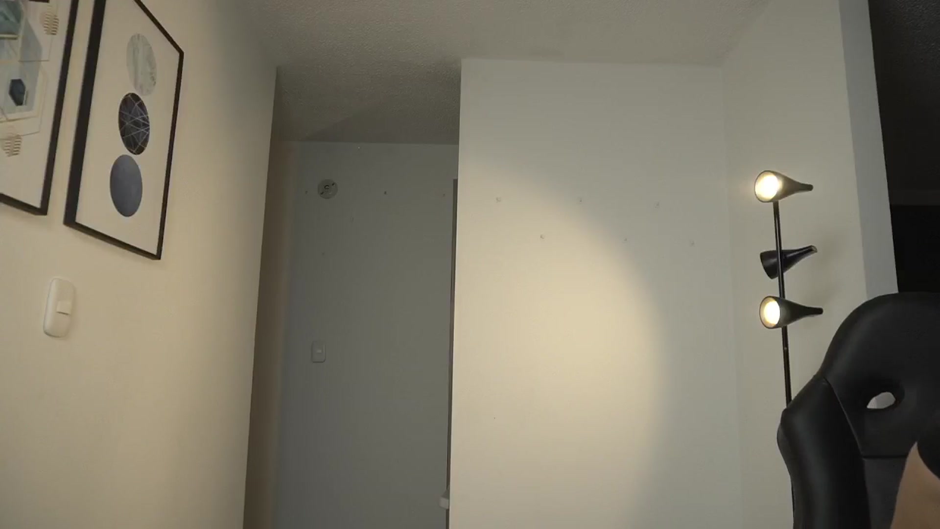 Gallery image thumbnail from Xialing's myfreecams stream on, 07/05/2024, 24:45 image 19 of 20