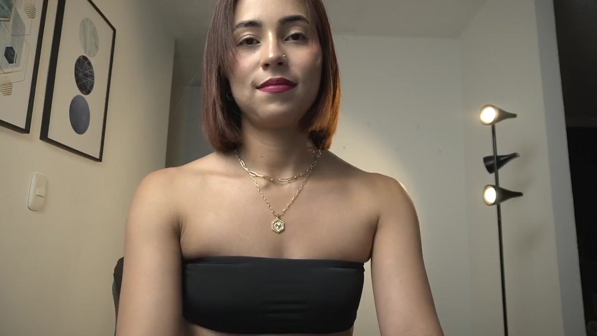 Gallery image thumbnail from Xialing's myfreecams stream on, 07/05/2024, 01:02 image 12 of 20