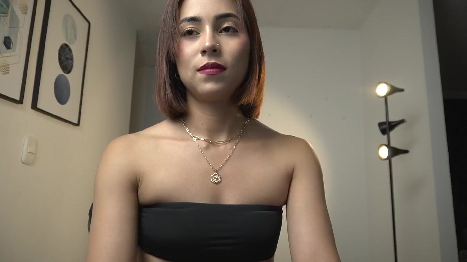 Gallery image thumbnail from Xialing's myfreecams stream on, 07/05/2024, 01:02 image 11 of 20