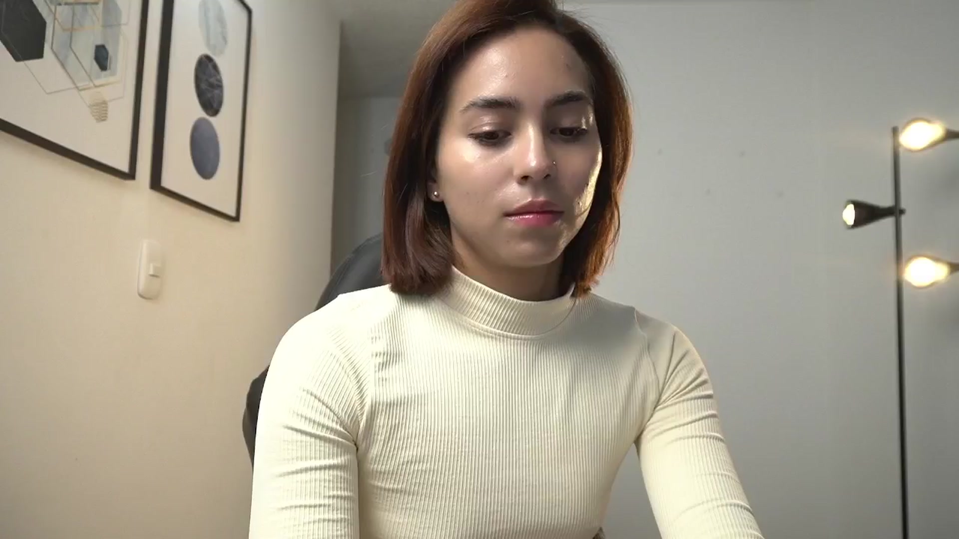 Gallery image thumbnail from Xialing's myfreecams stream on, 07/17/2024, 23:04 image 12 of 20