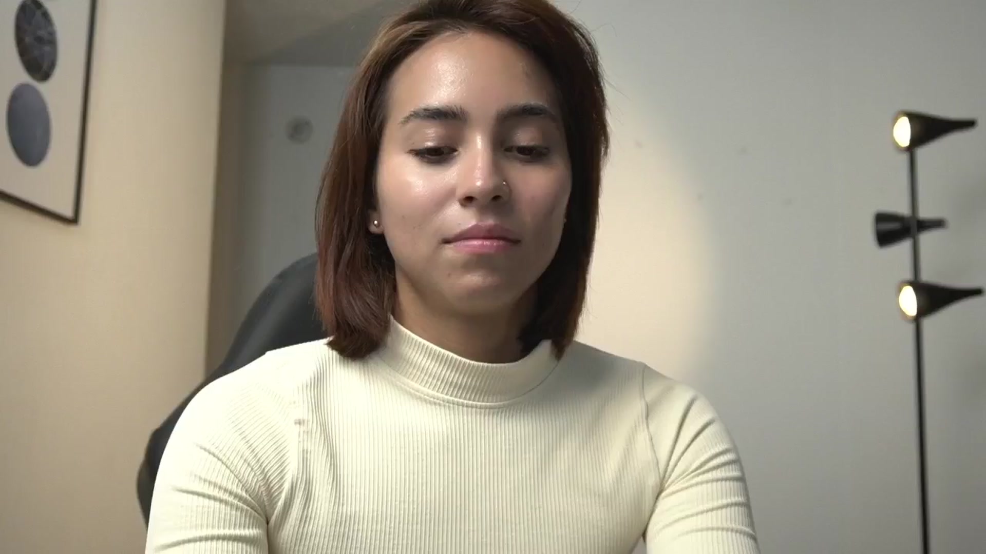 Gallery image thumbnail from Xialing's myfreecams stream on, 07/18/2024, 01:39 image 1 of 20