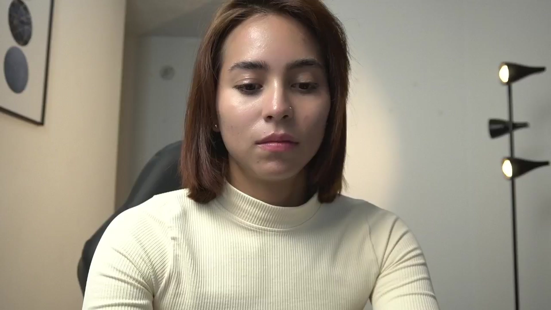 Gallery image thumbnail from Xialing's myfreecams stream on, 07/18/2024, 01:39 image 2 of 20