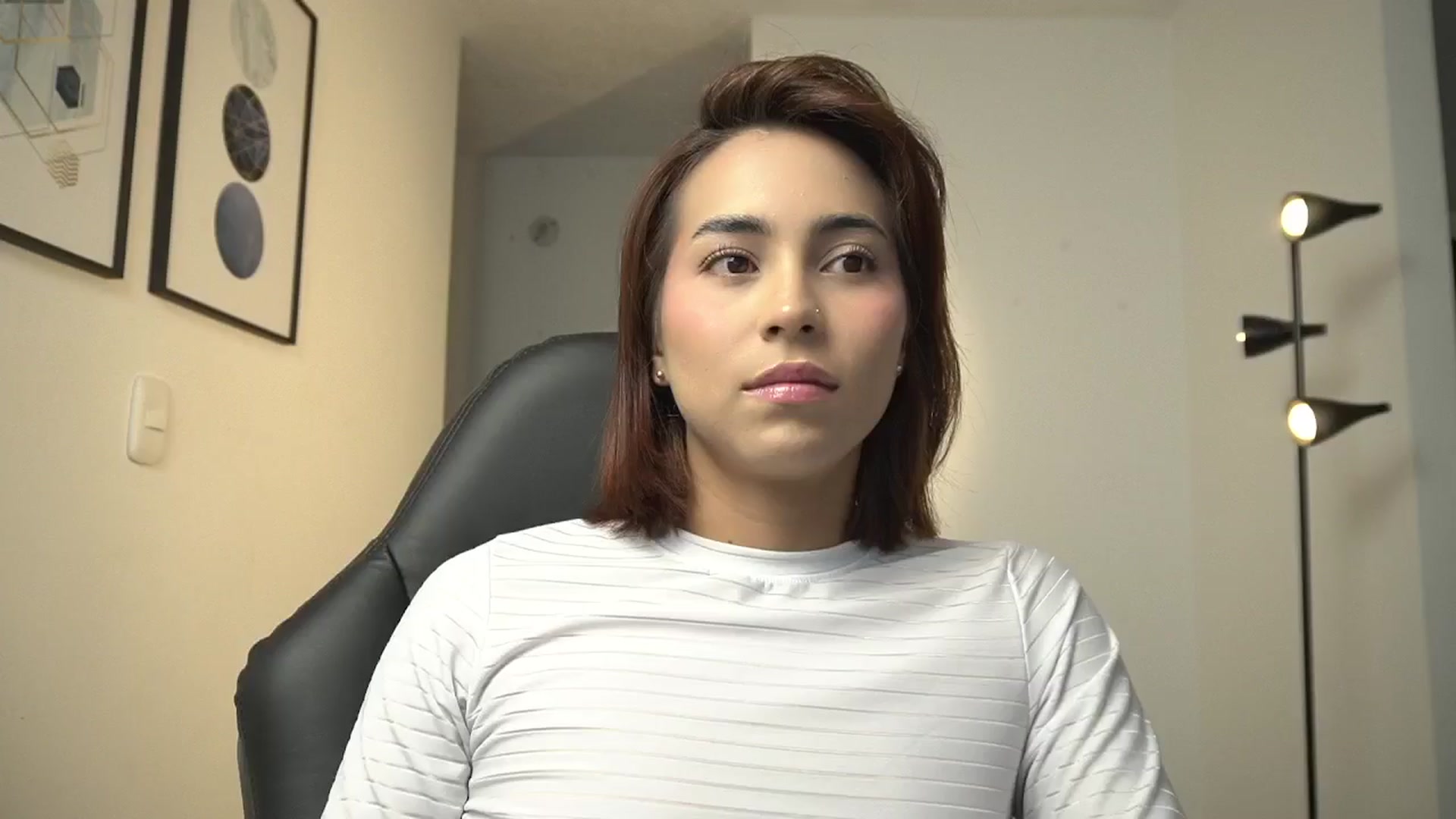 Gallery image thumbnail from Xialing's myfreecams stream on, 07/22/2024, 21:33 image 5 of 20