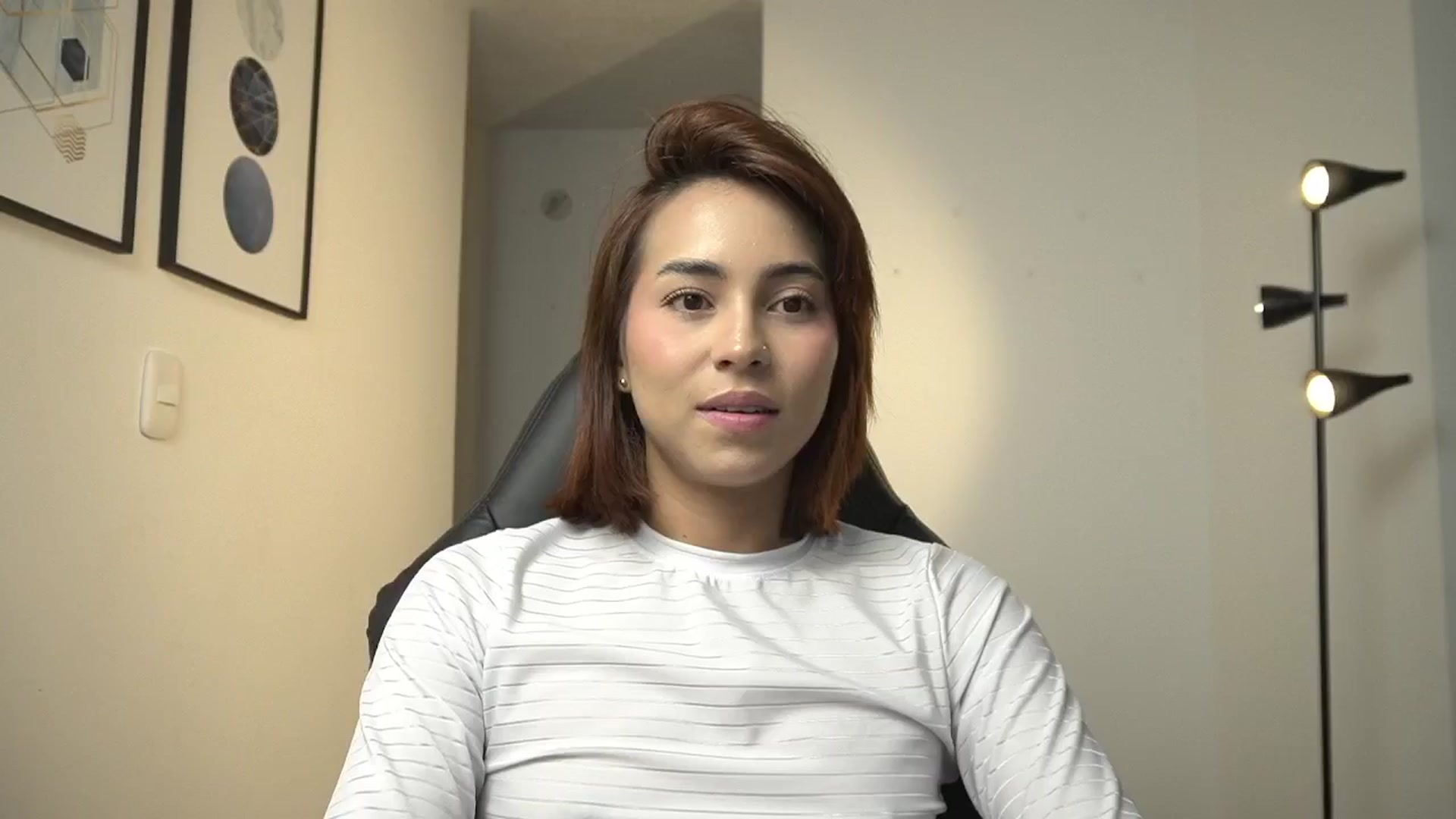Gallery image thumbnail from Xialing's myfreecams stream on, 07/22/2024, 22:45 image 5 of 20
