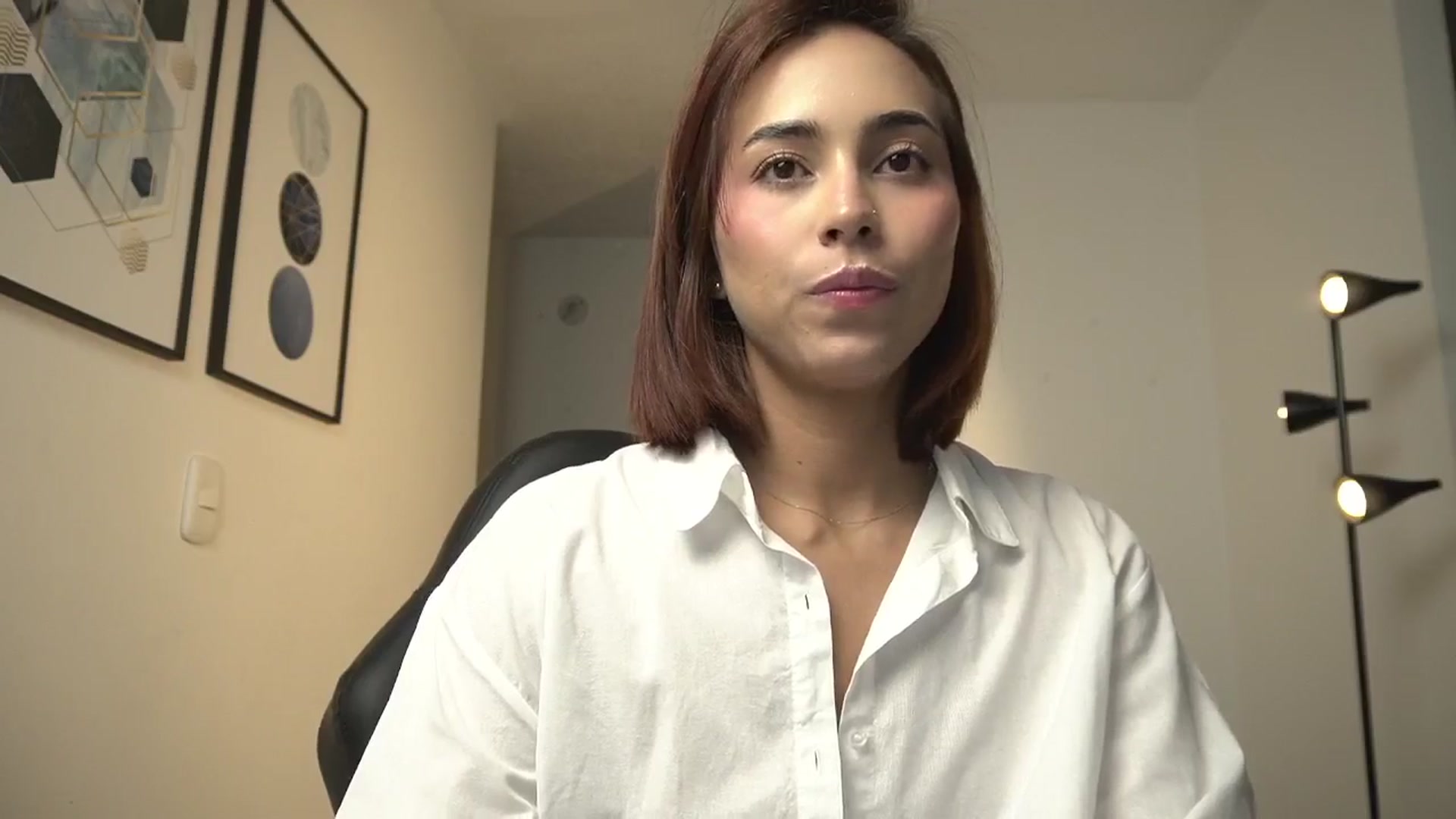 Gallery image thumbnail from Xialing's myfreecams stream on, 07/23/2024, 22:32 image 17 of 20