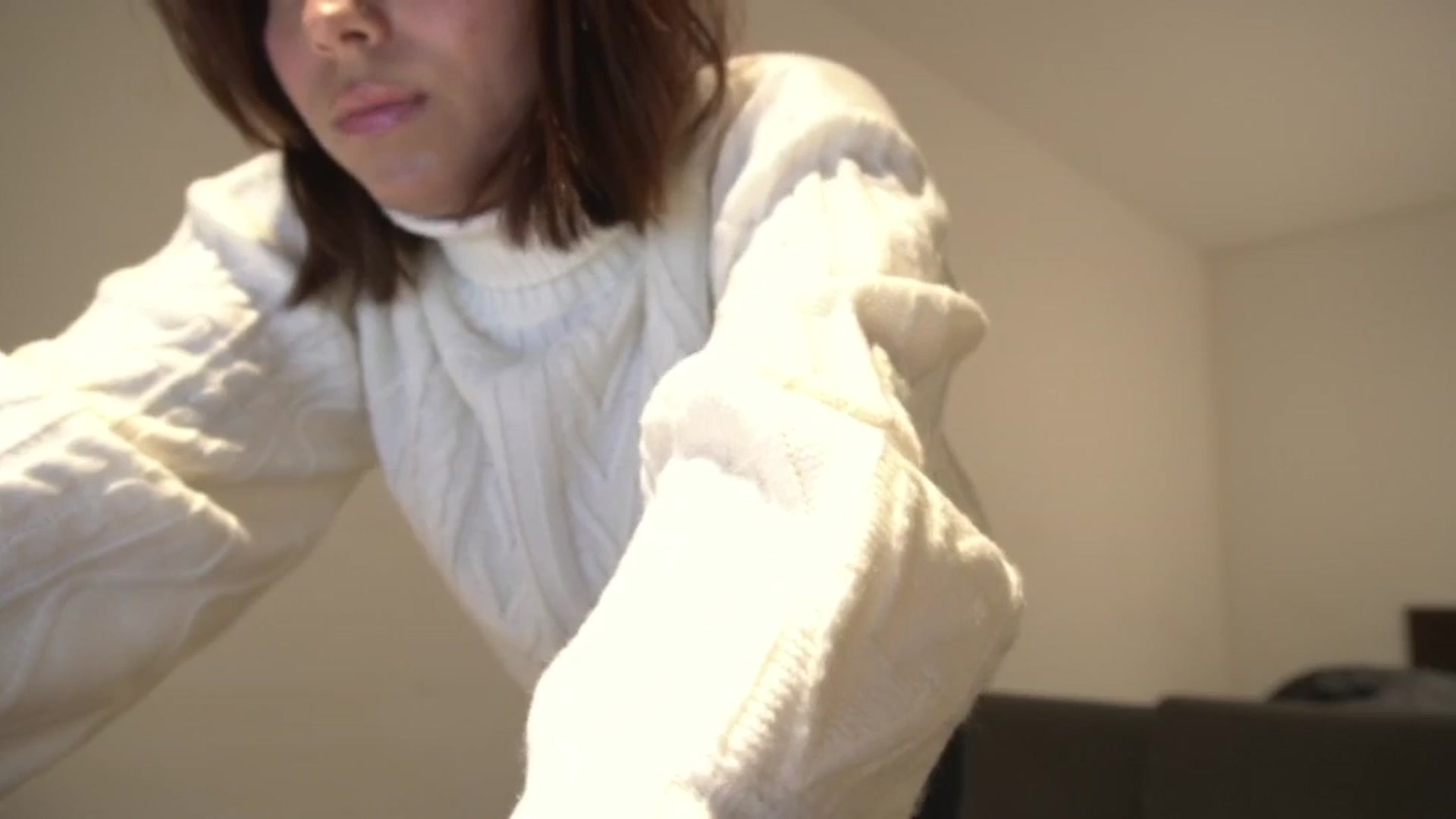 Gallery image thumbnail from Xialing's myfreecams stream on, 08/21/2024, 01:06 image 6 of 20